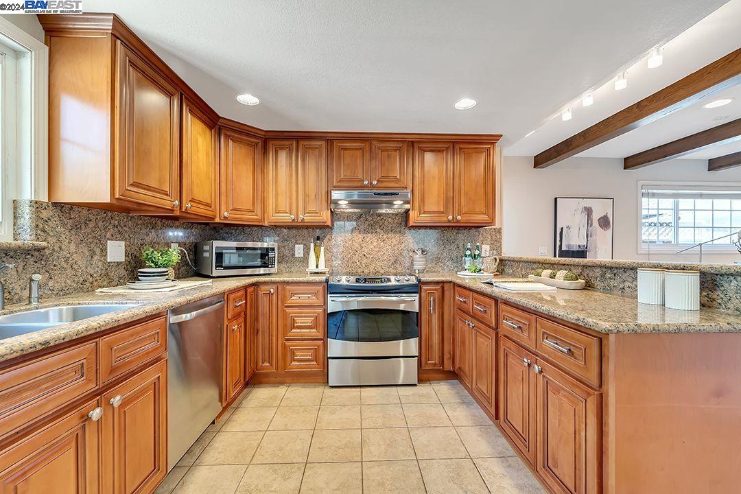 4405 Faulkner Dr