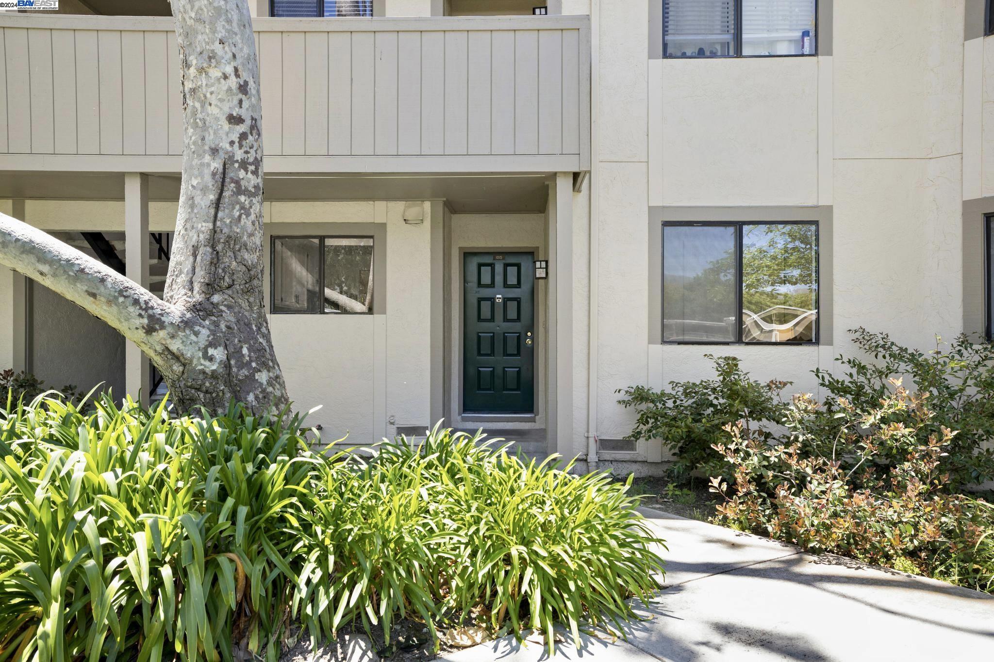 1015 N Abbott Ave