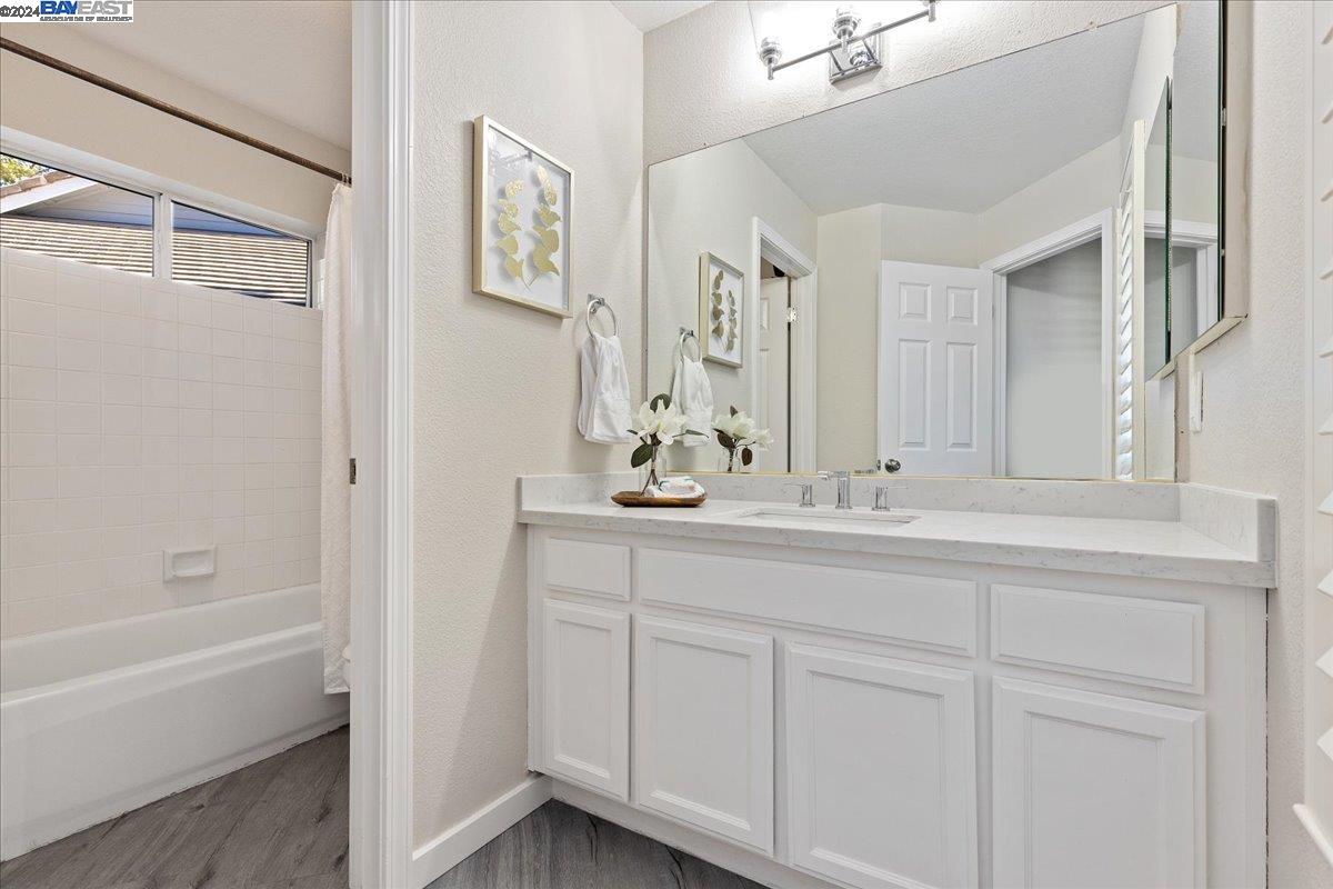114 Tivoli Ln