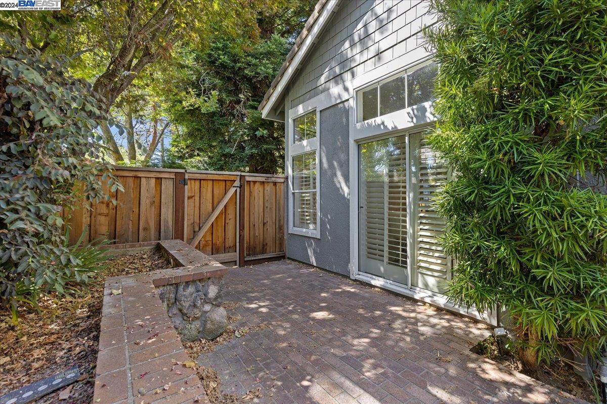 114 Tivoli Ln