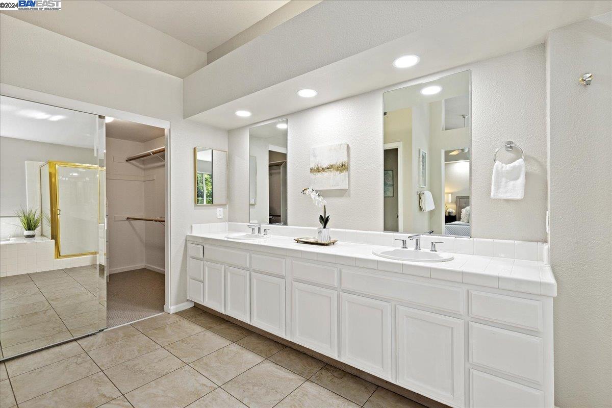 114 Tivoli Ln