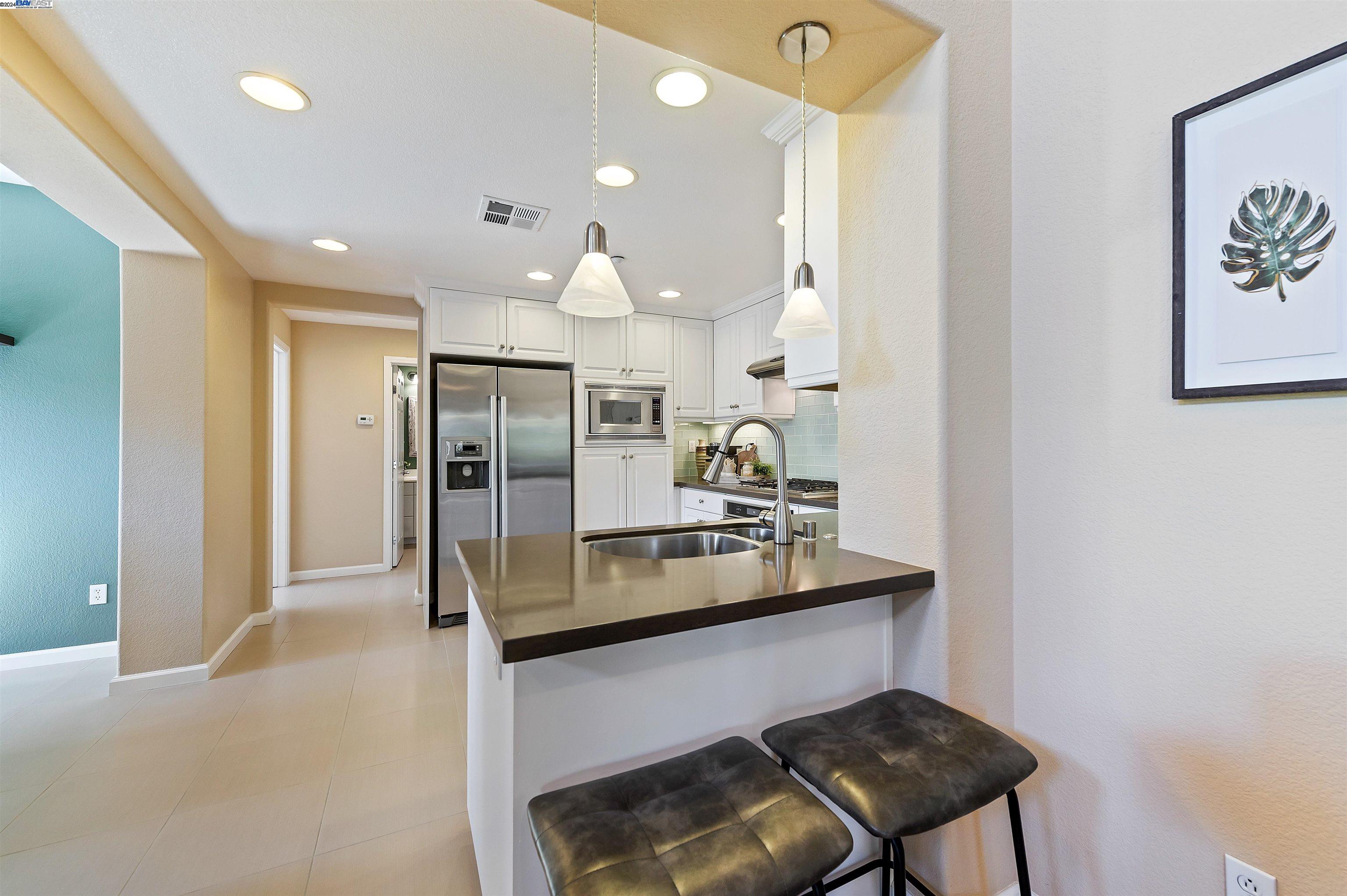 524 Dovecote Ln # 2