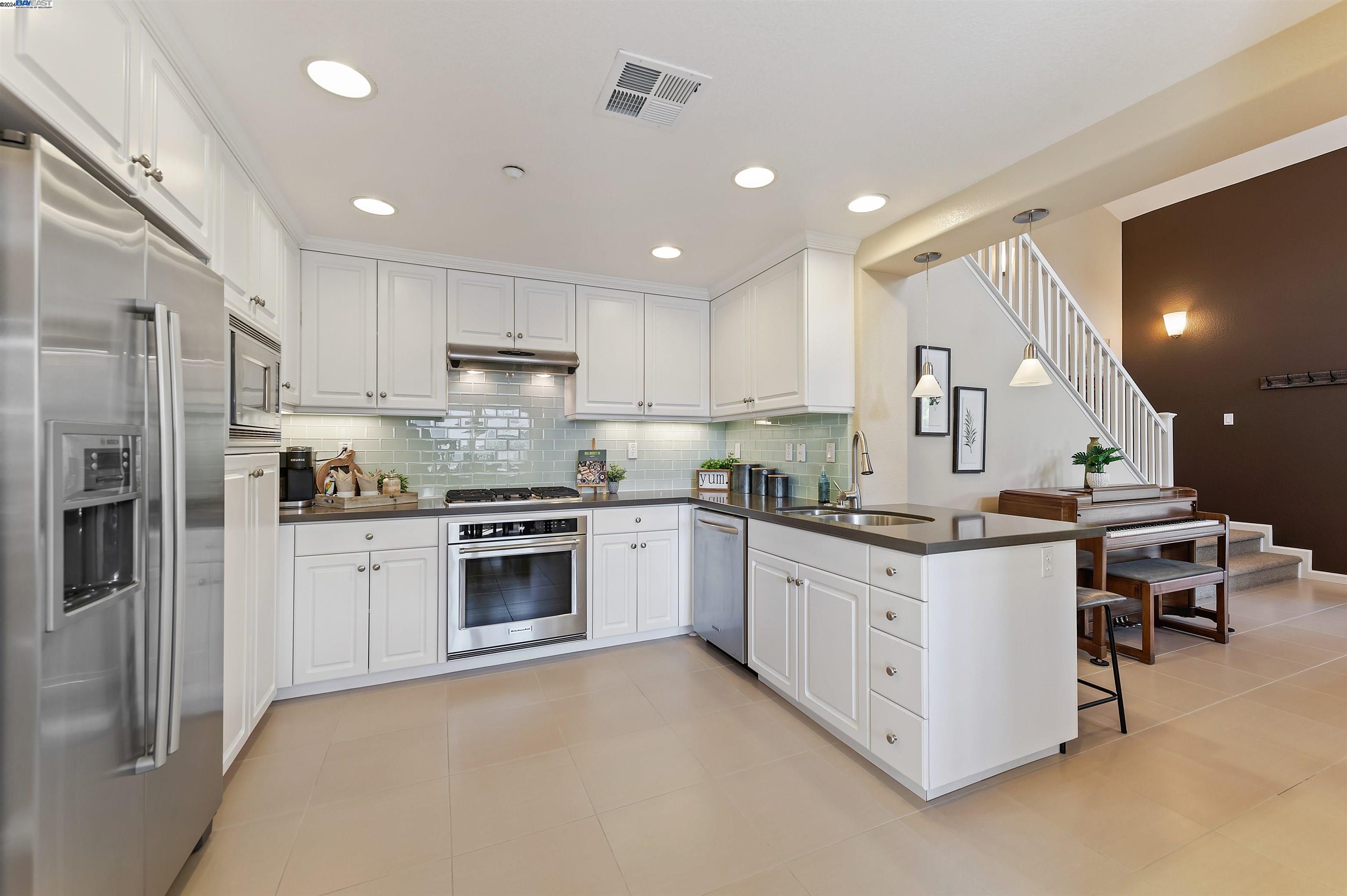 524 Dovecote Ln # 2