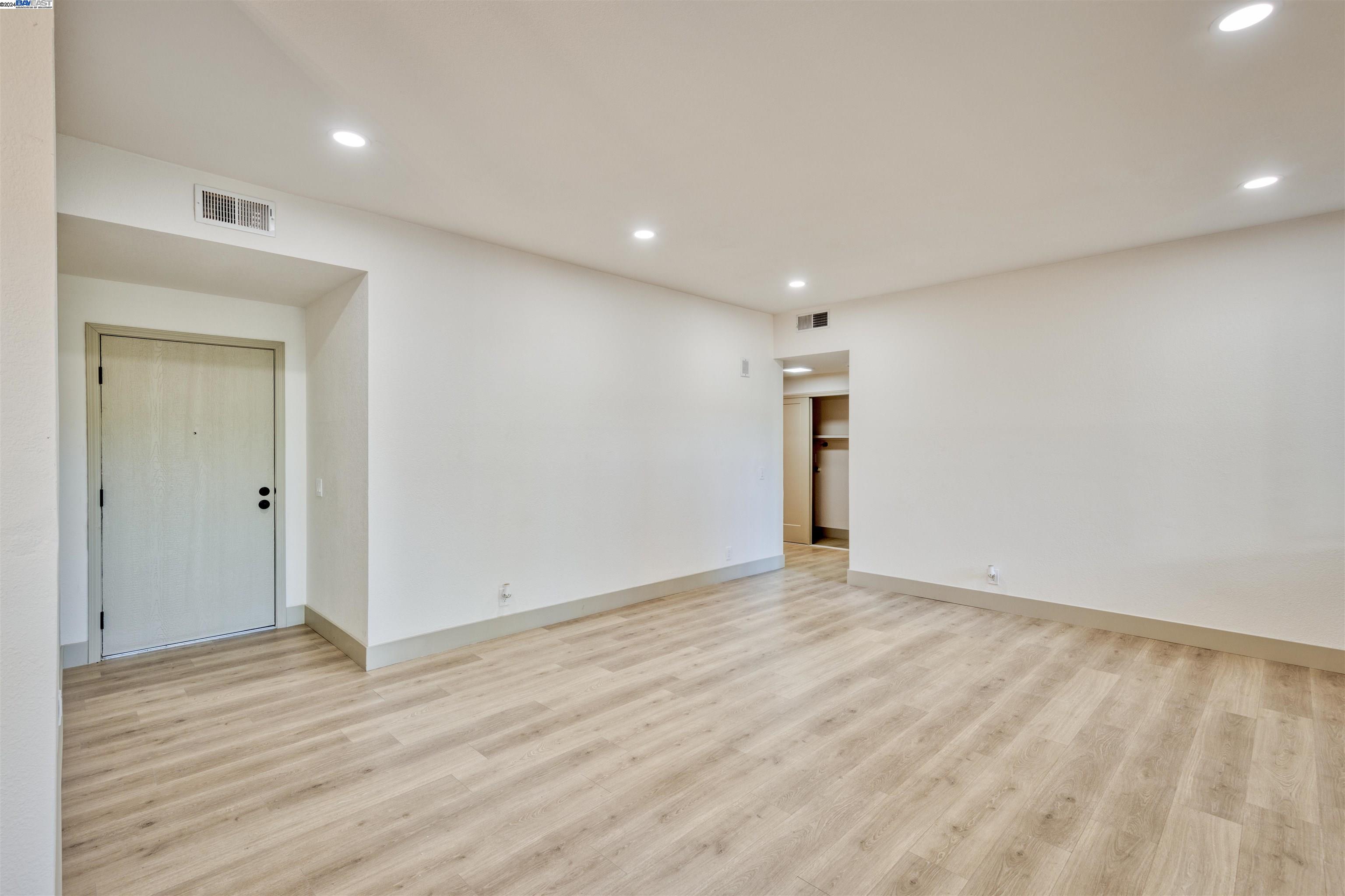 36992 Meadowbrook Cmn # 101
