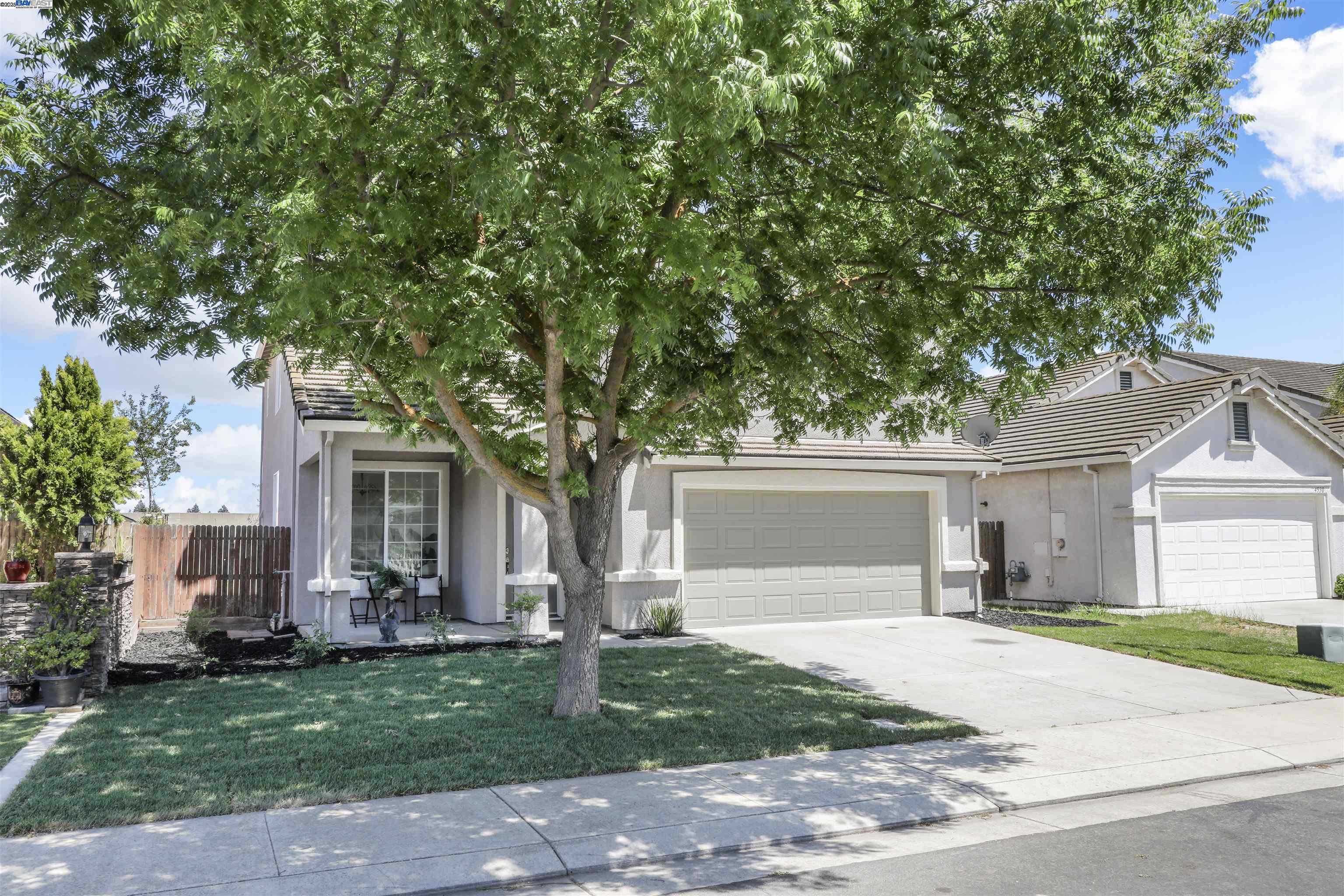 4518 Sydney Ln