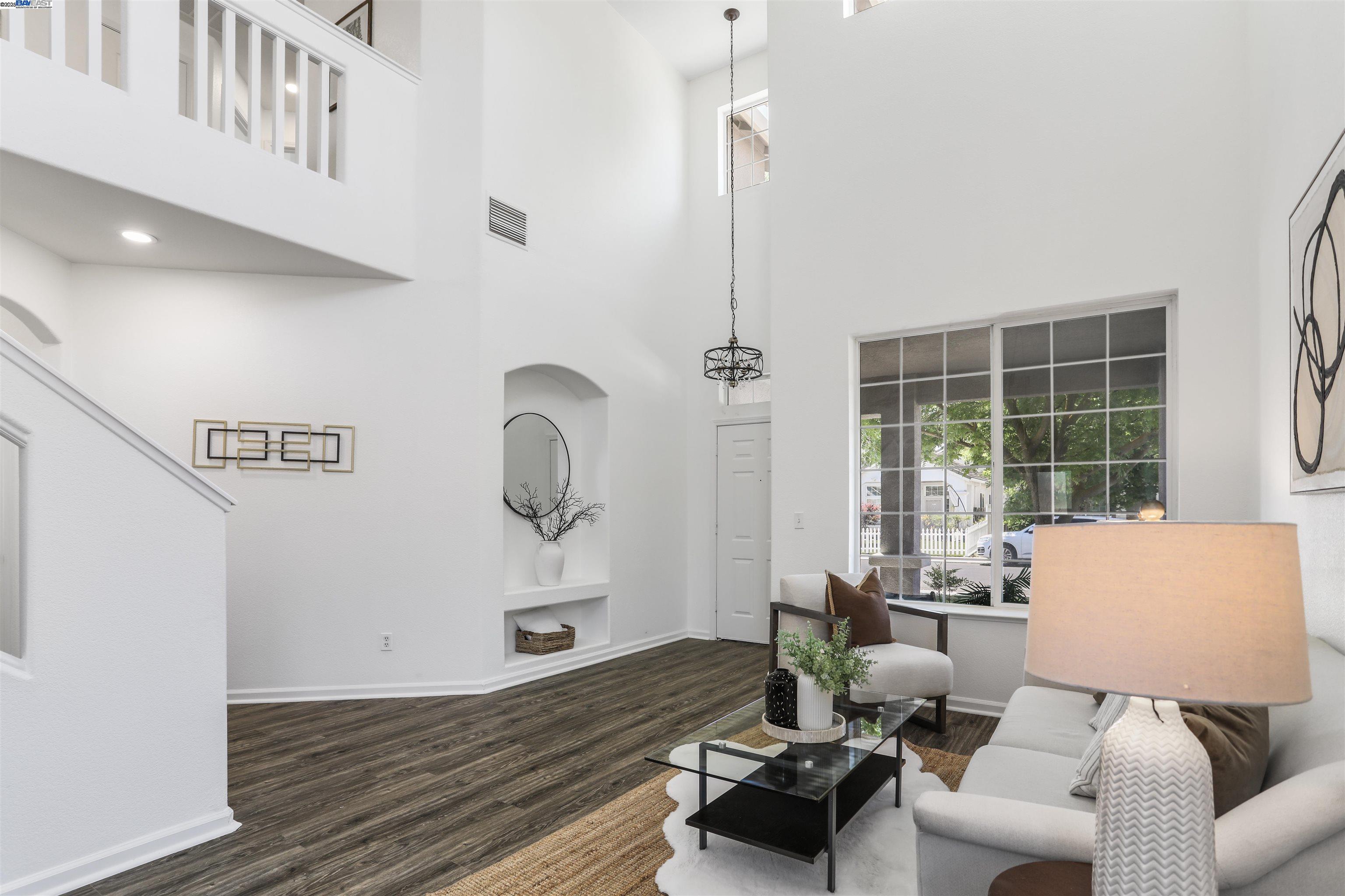 4518 Sydney Ln