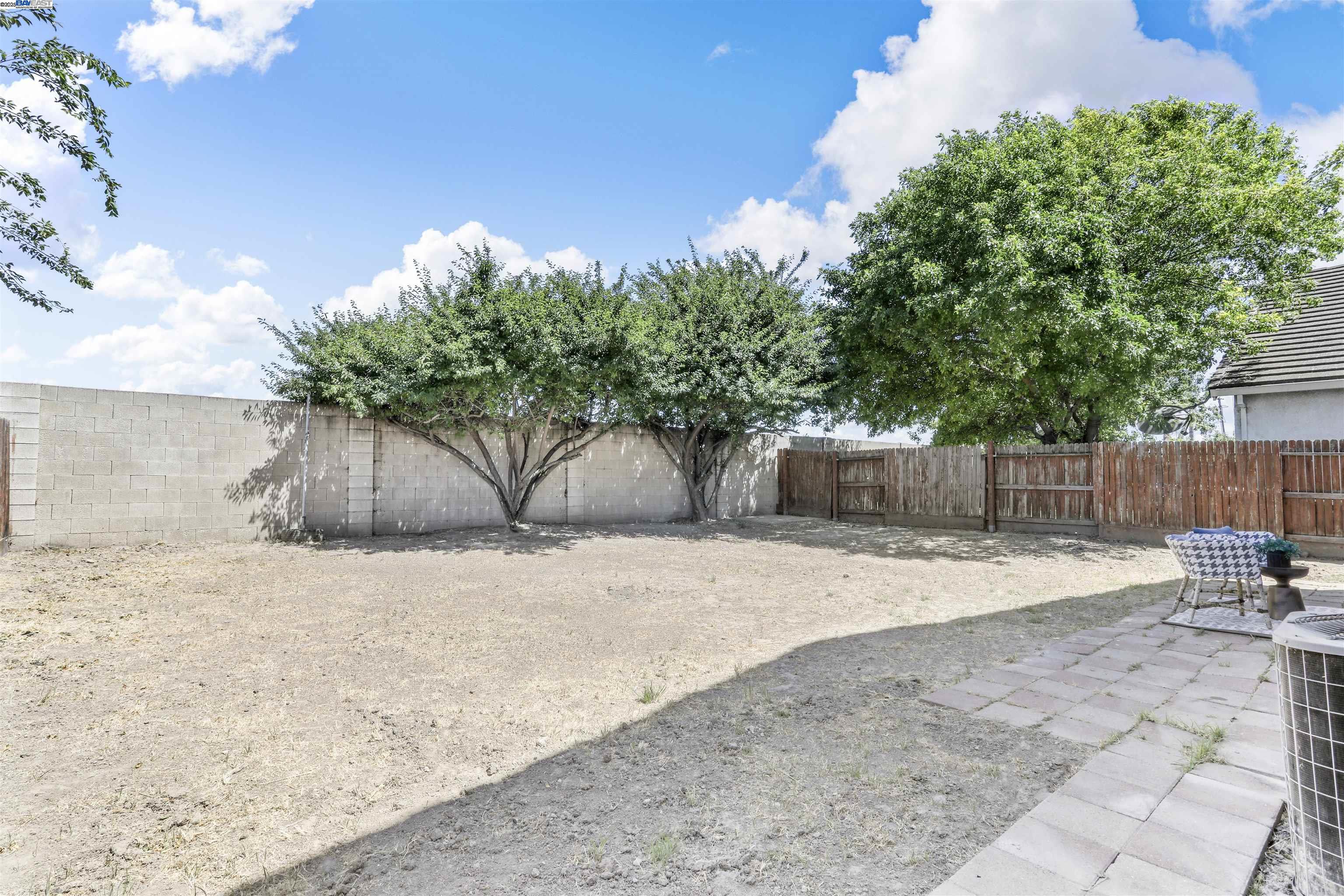 4518 Sydney Ln