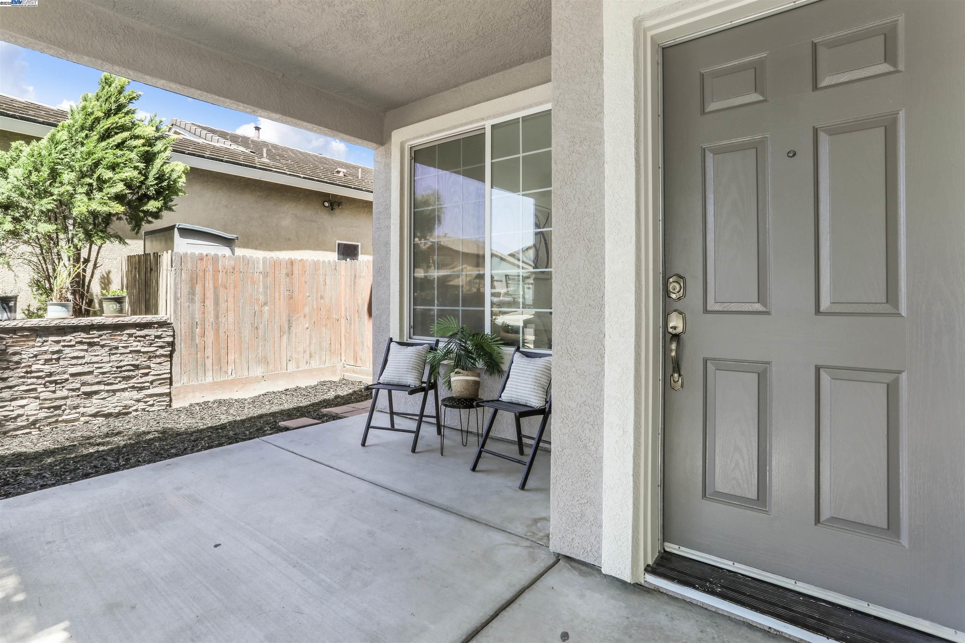 4518 Sydney Ln