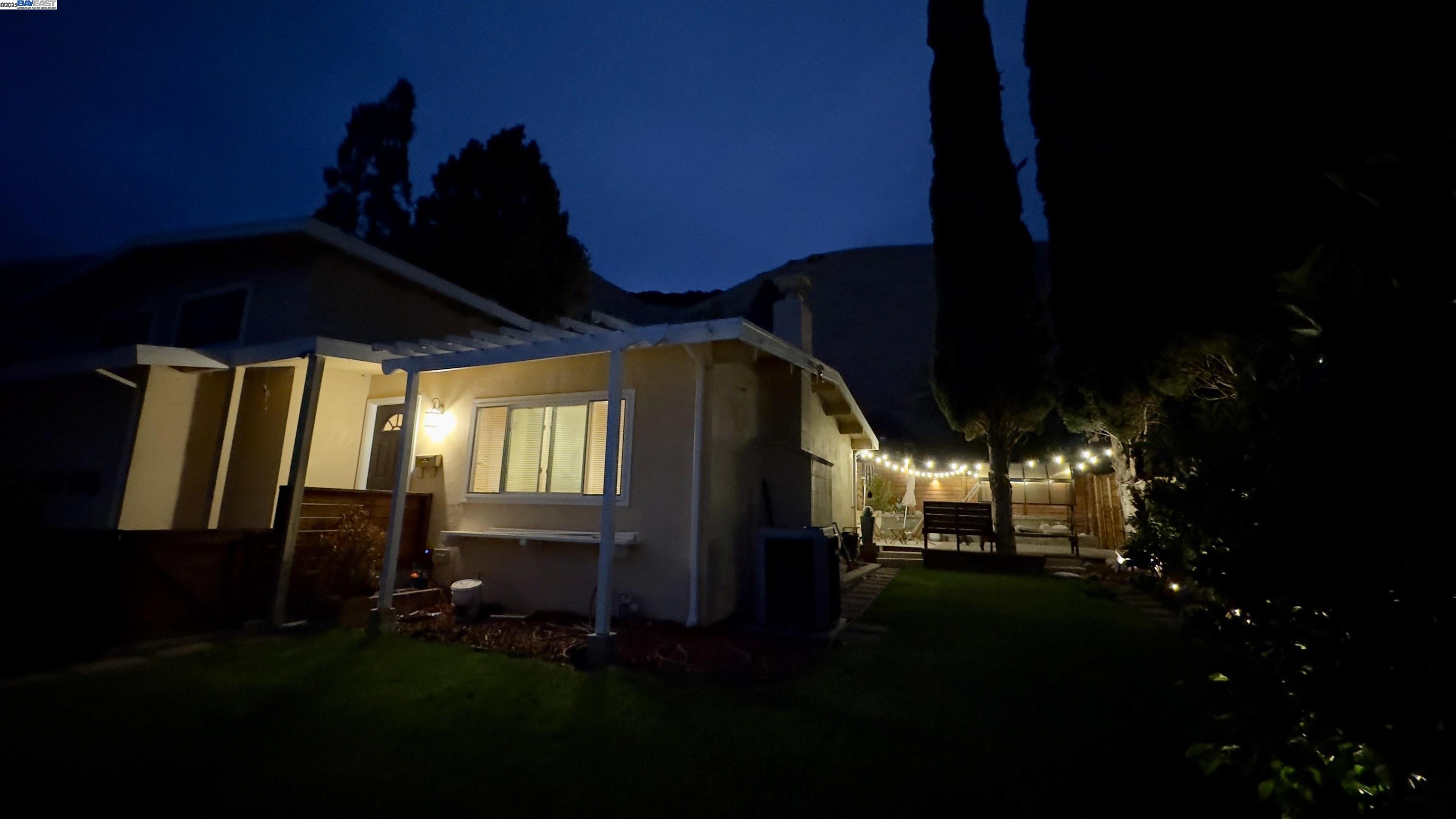 38526 Canyon Heights Drive
