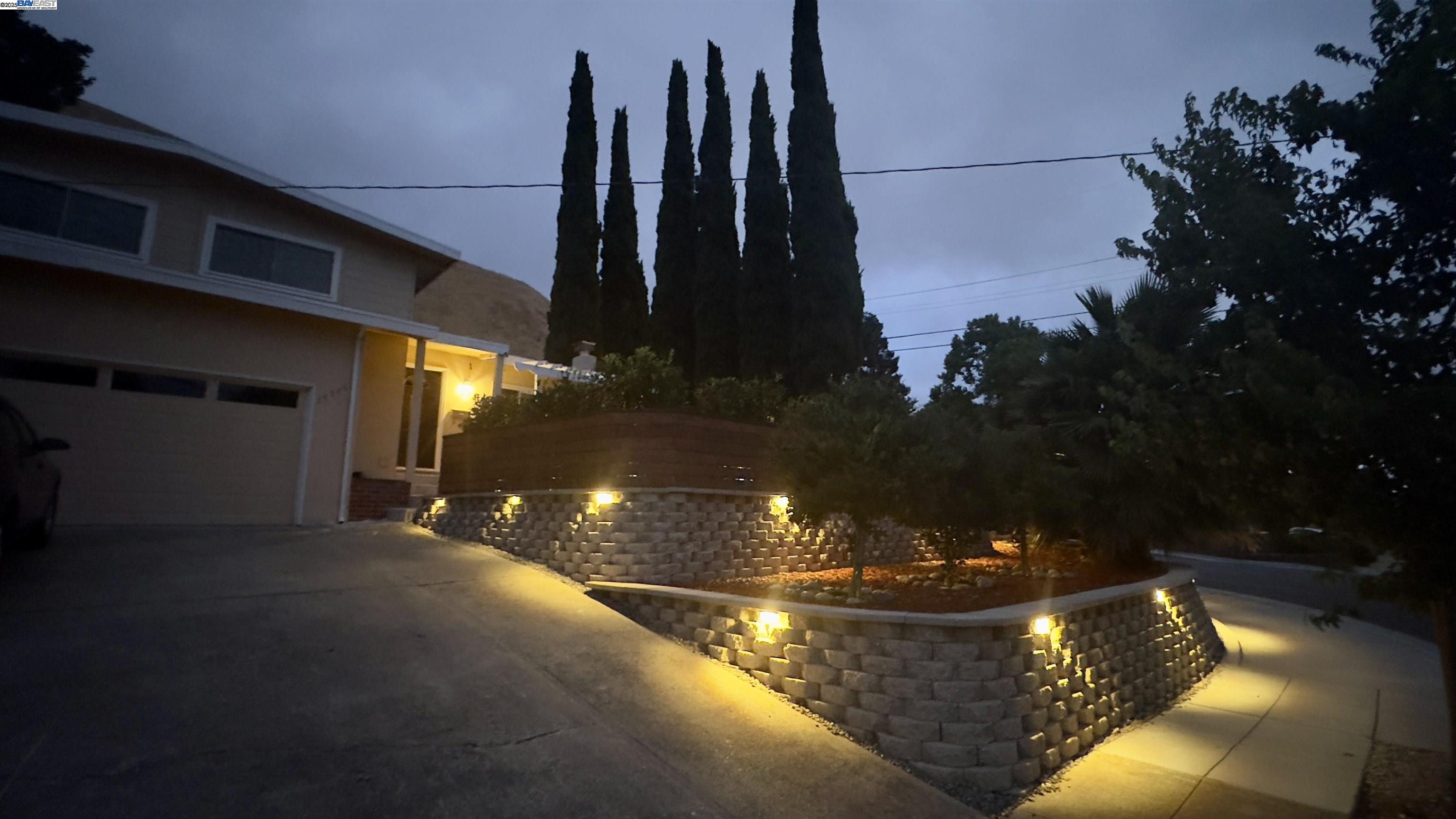 38526 Canyon Heights Drive