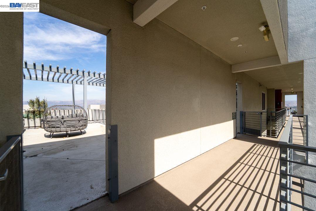 314 Llano De Los Robles Ave # 7