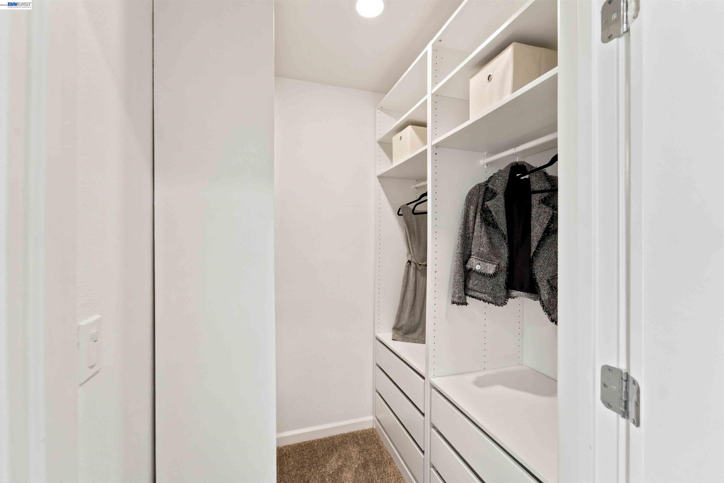 314 Llano De Los Robles Ave # 7