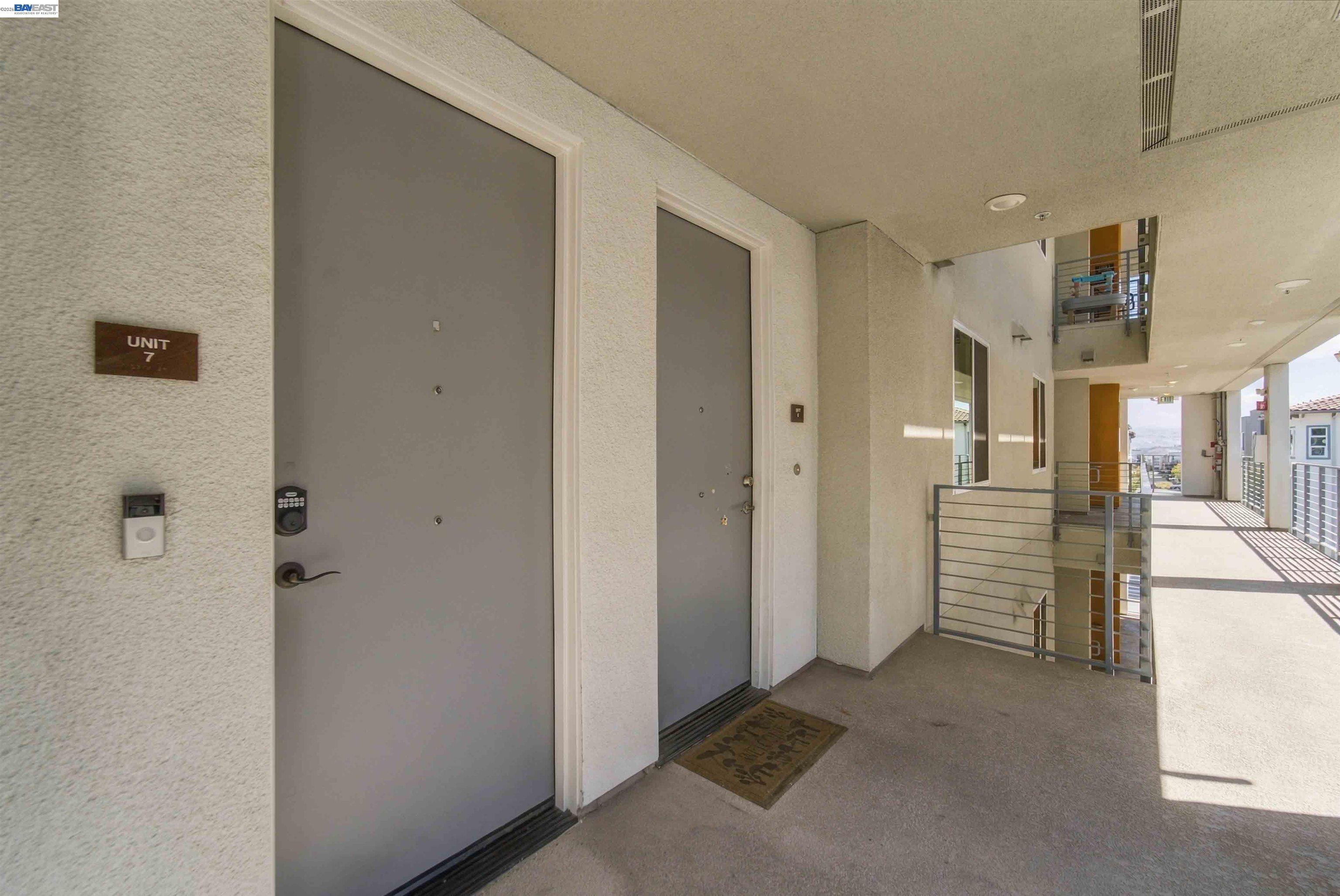 314 Llano De Los Robles Ave # 7
