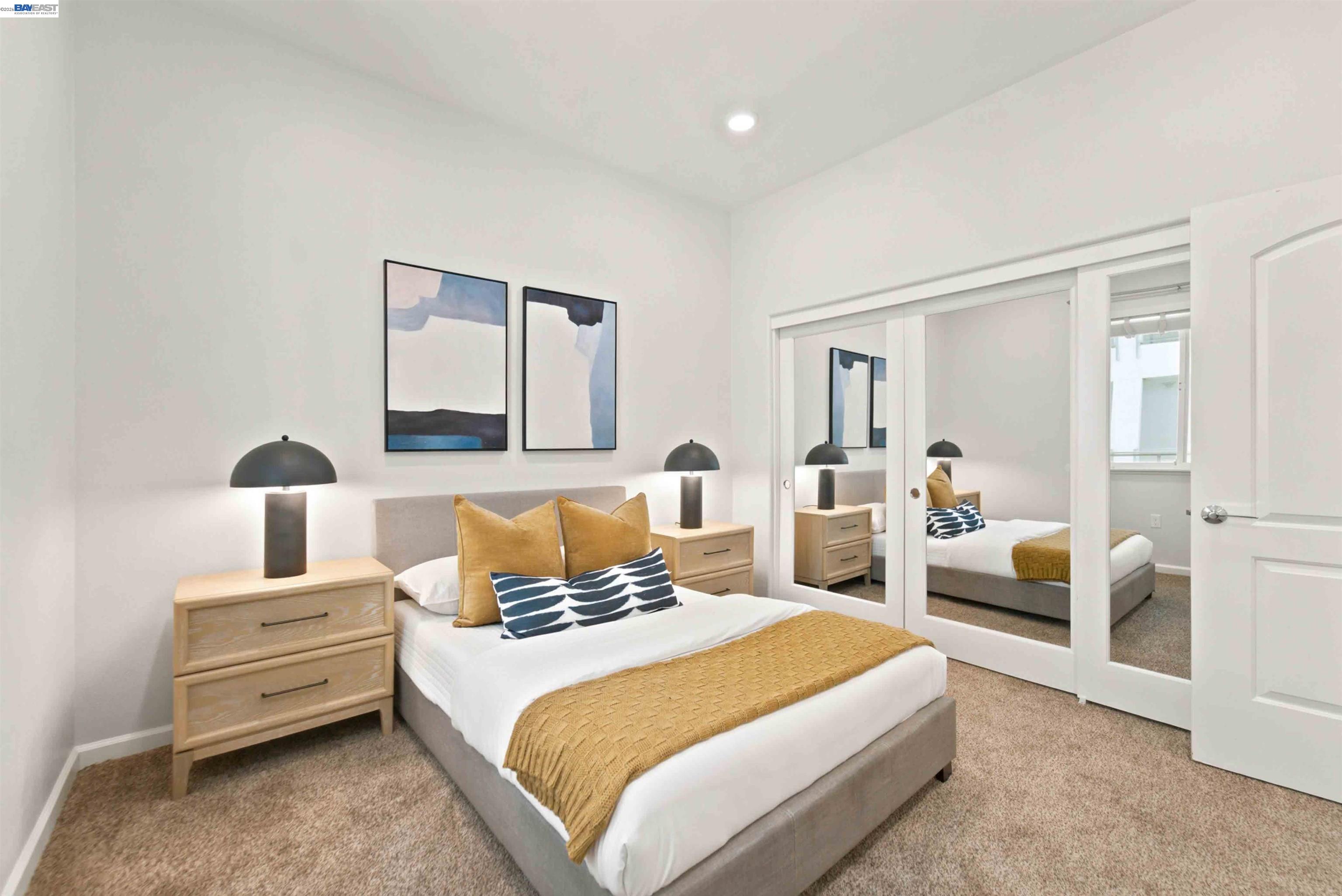 314 Llano De Los Robles Ave # 7