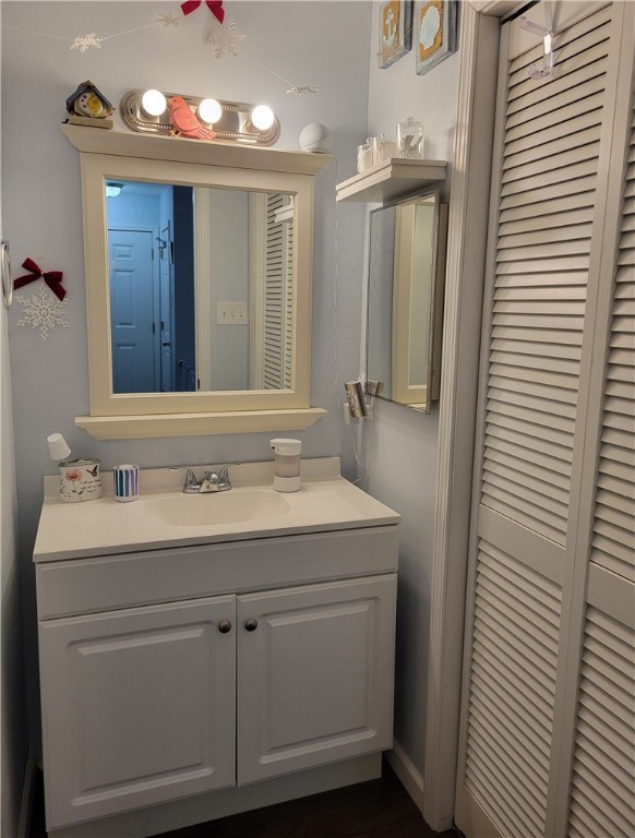 209 Forest Hills 210