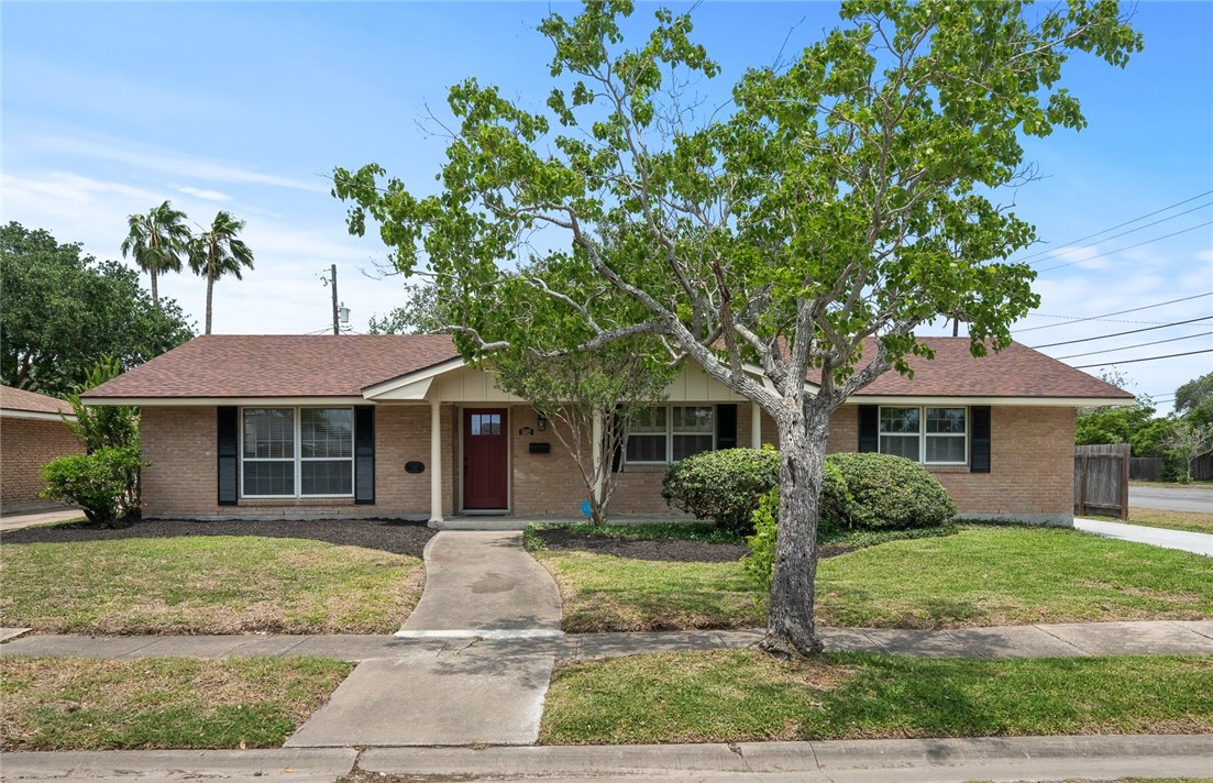 502 Meadowbrook Dr