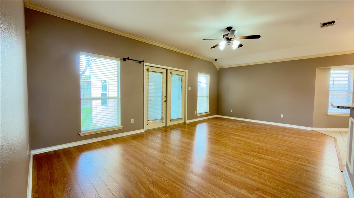 7621 Cold Springs Dr