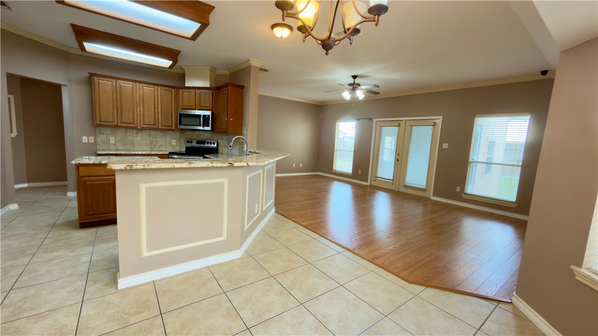 7621 Cold Springs Dr