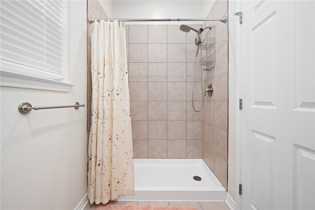 122 Lavaca Cir