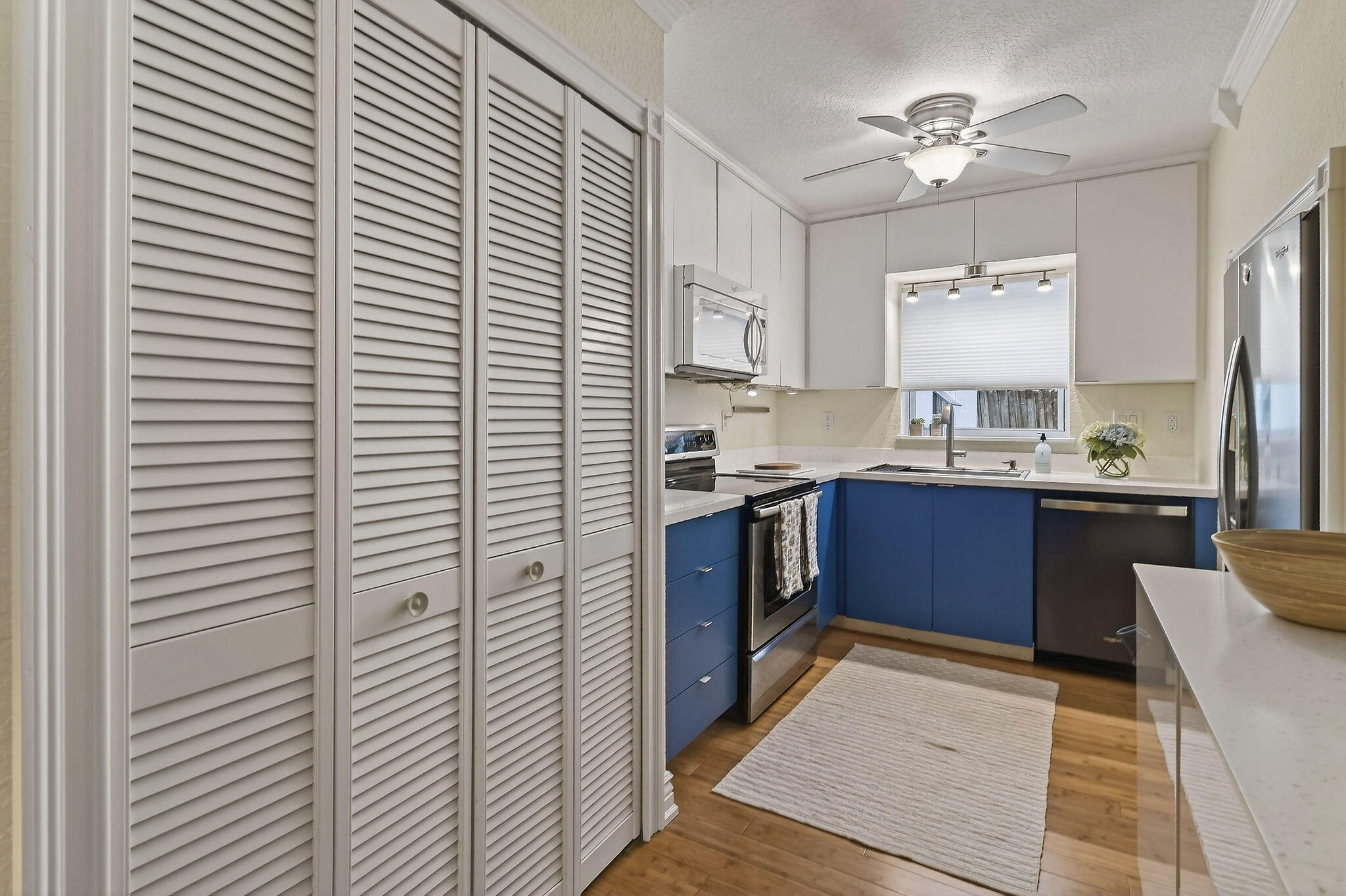 400 Northlake Drive
