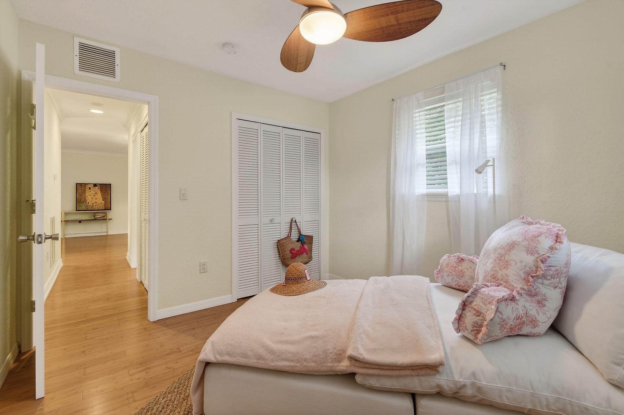 400 Northlake Drive