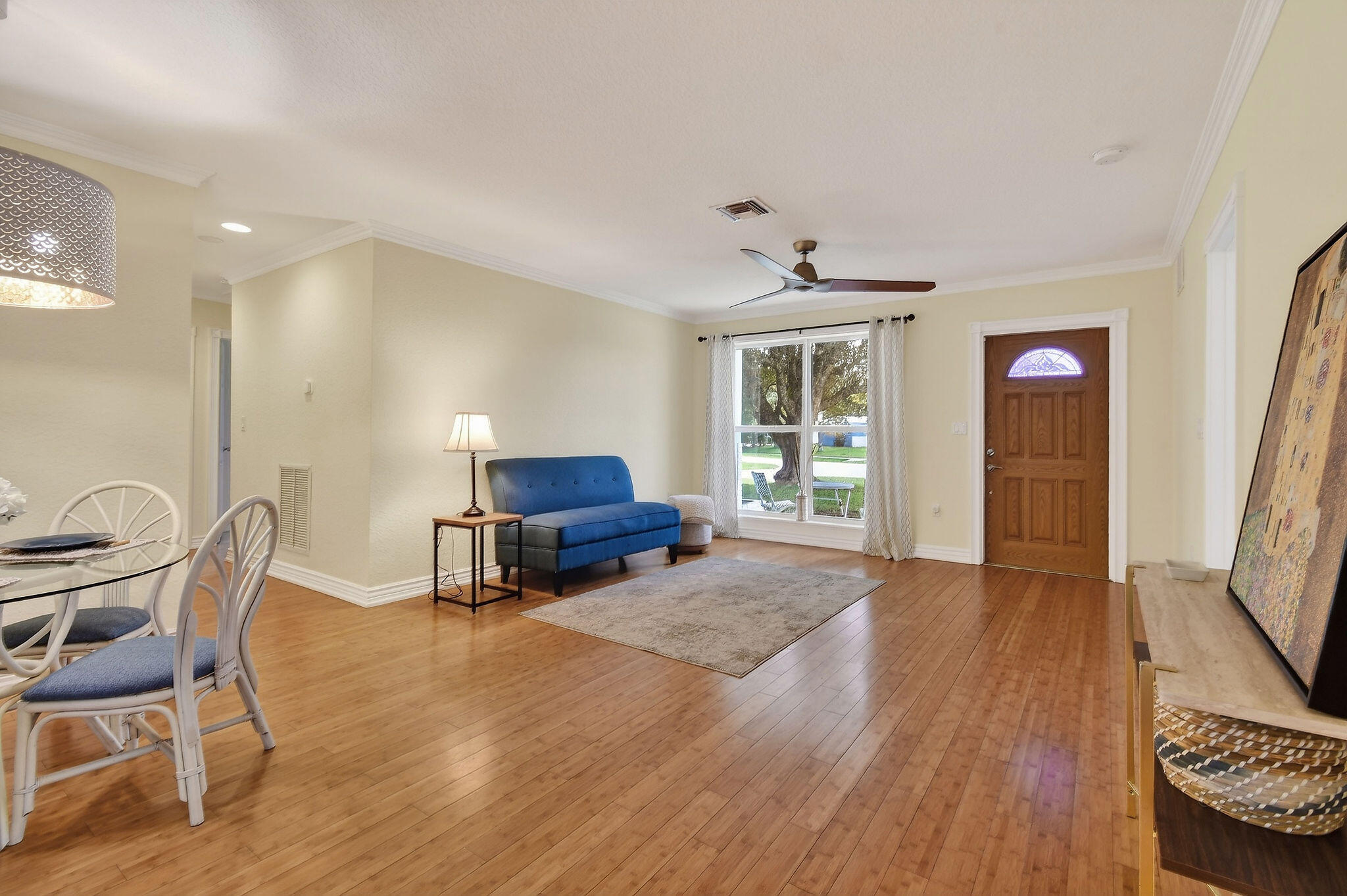 400 Northlake Drive