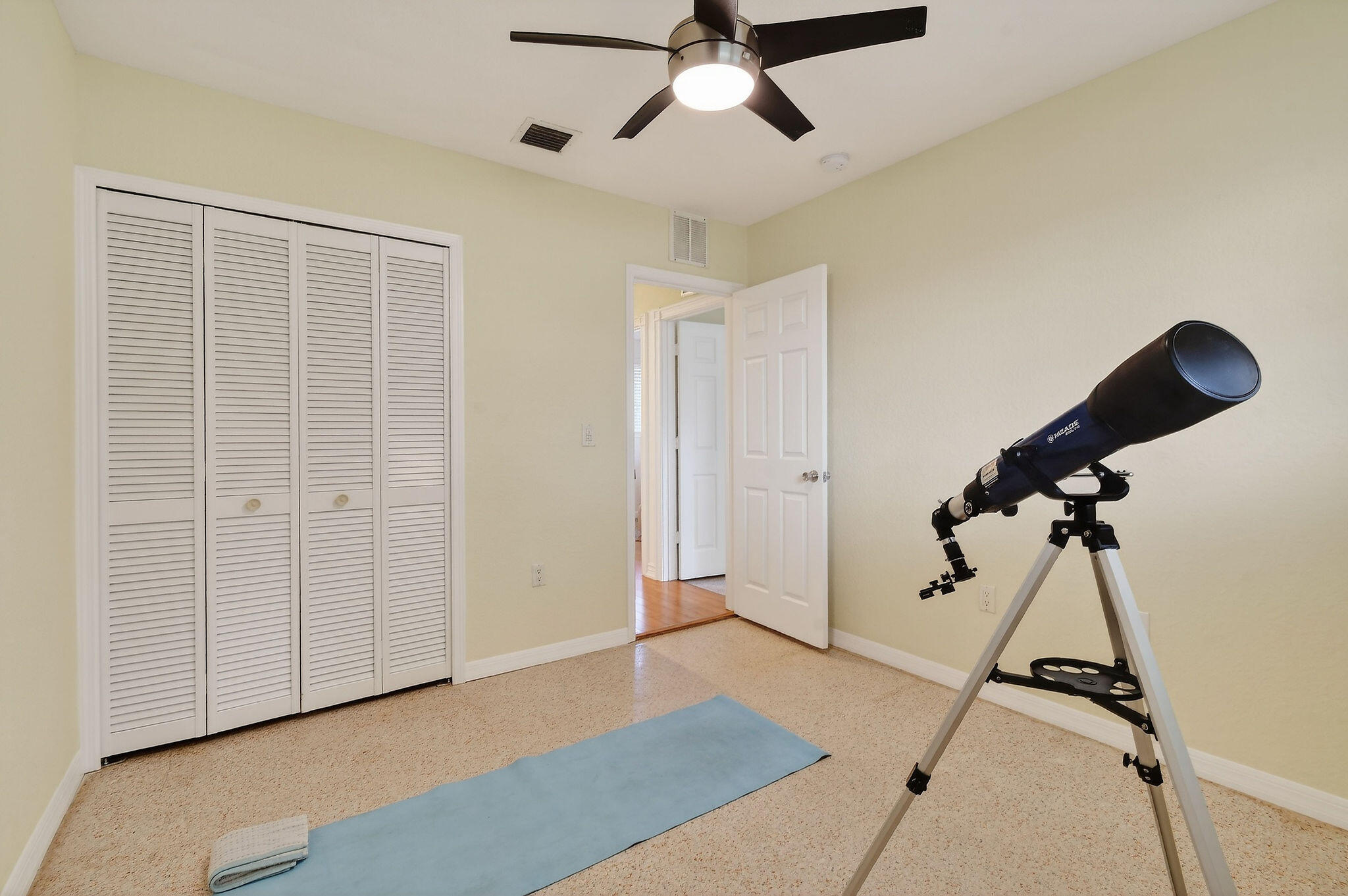 400 Northlake Drive