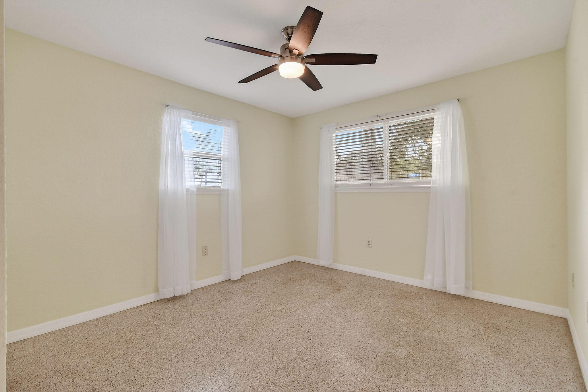 400 Northlake Drive