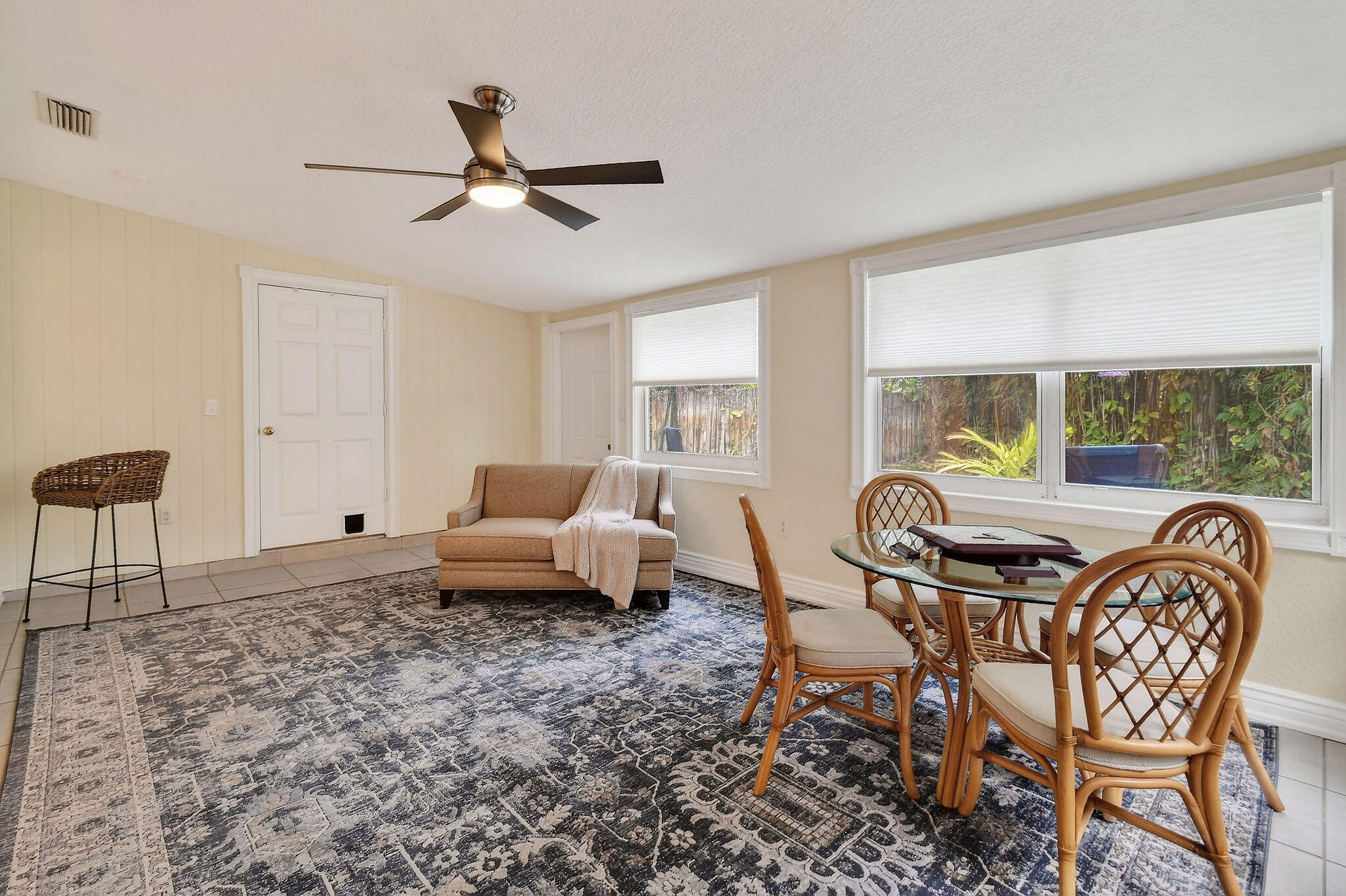 400 Northlake Drive
