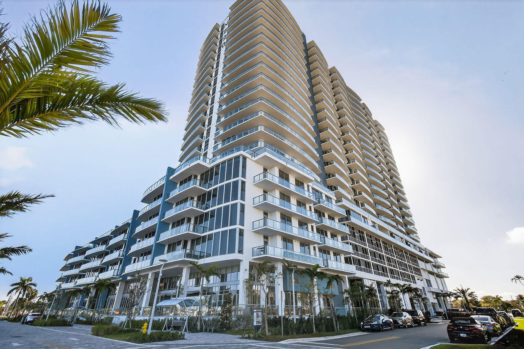 220 Lake Shore Drive 715