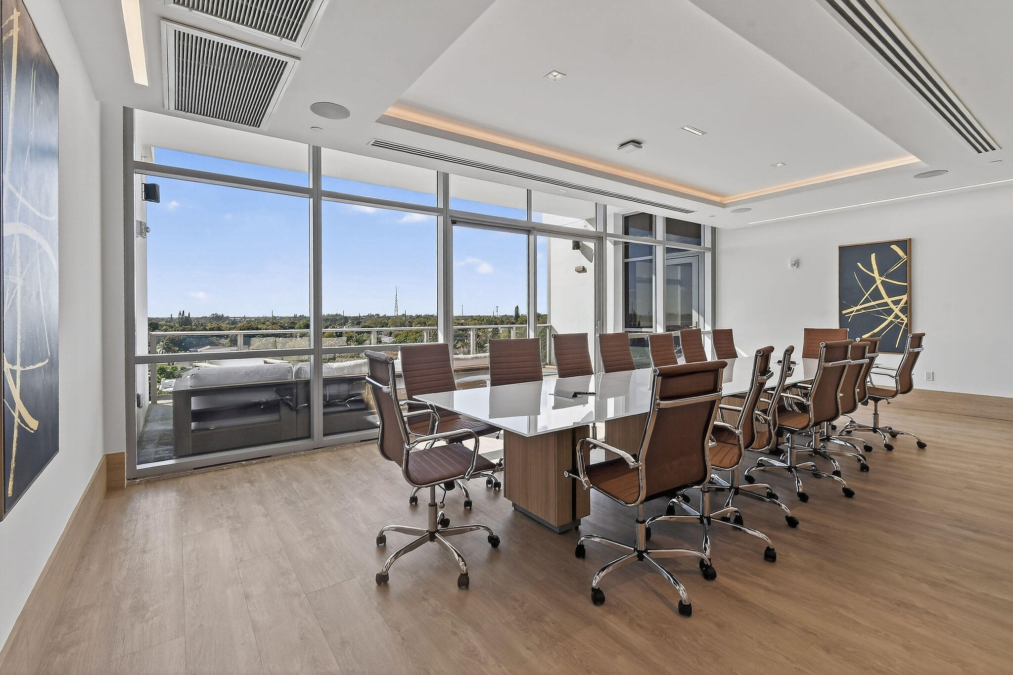 220 Lake Shore Drive 715