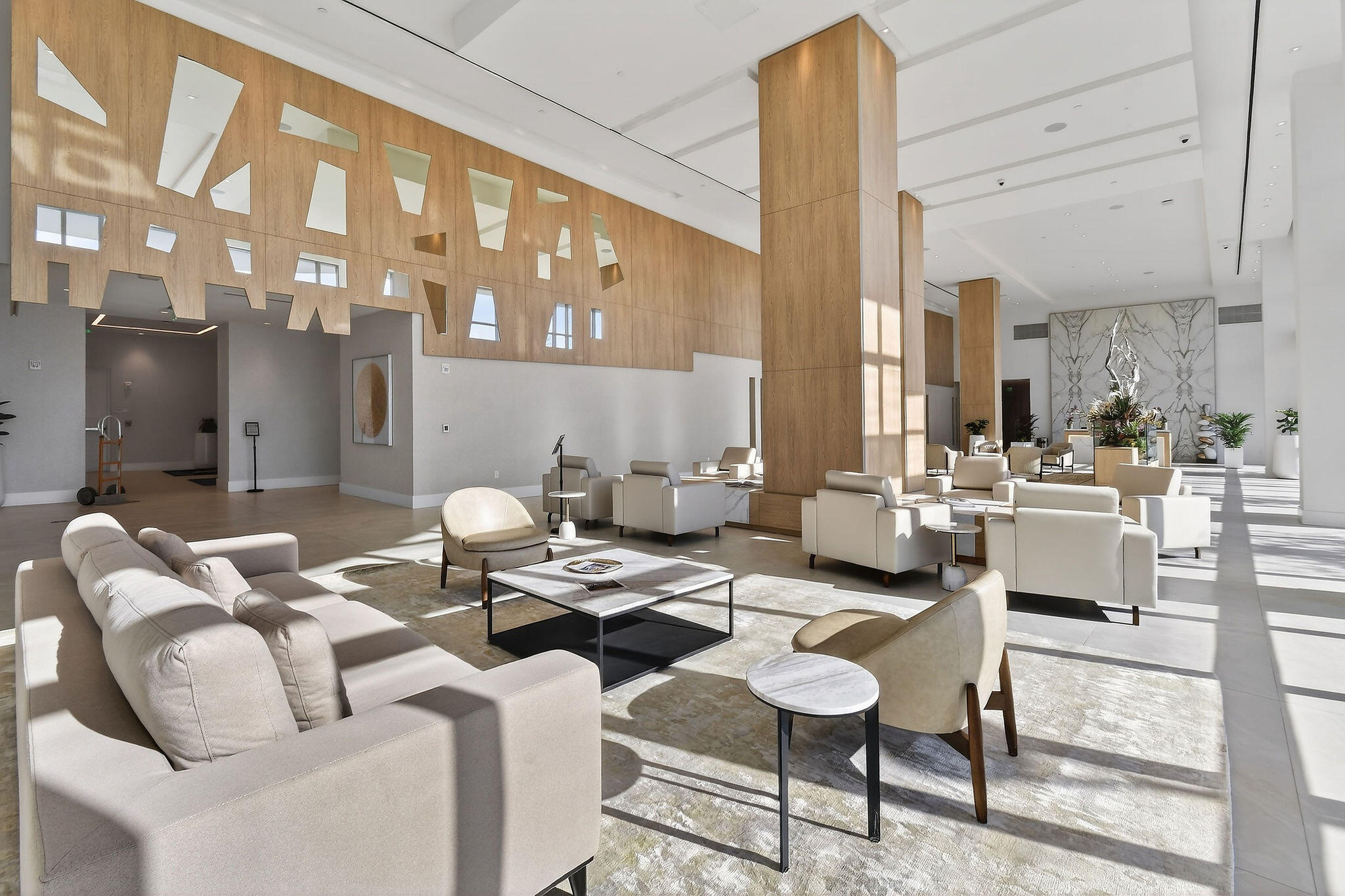 220 Lake Shore Drive 715