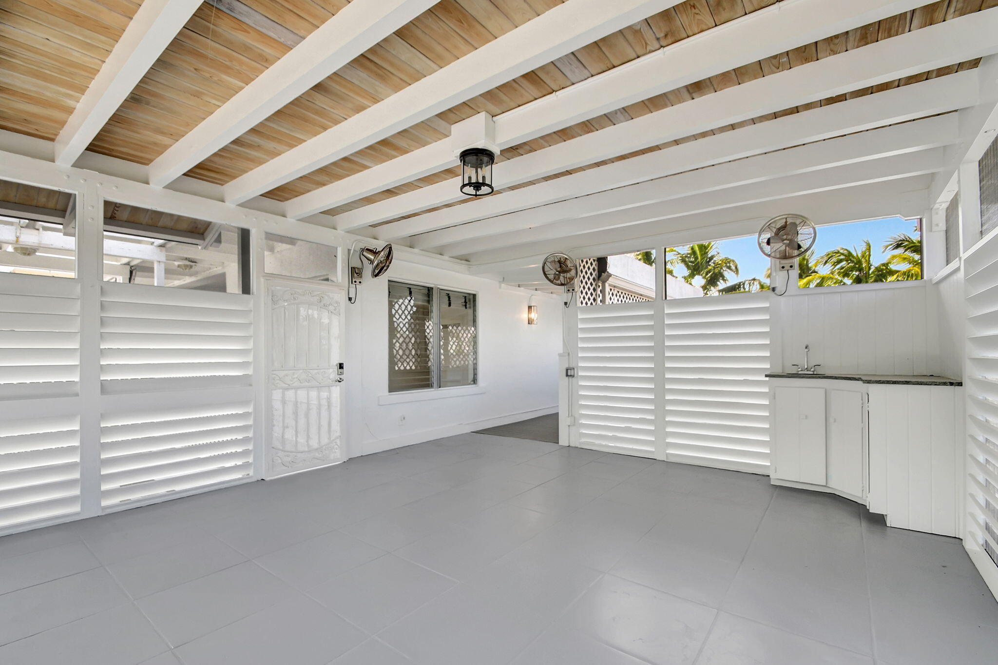 218 Worth Avenue