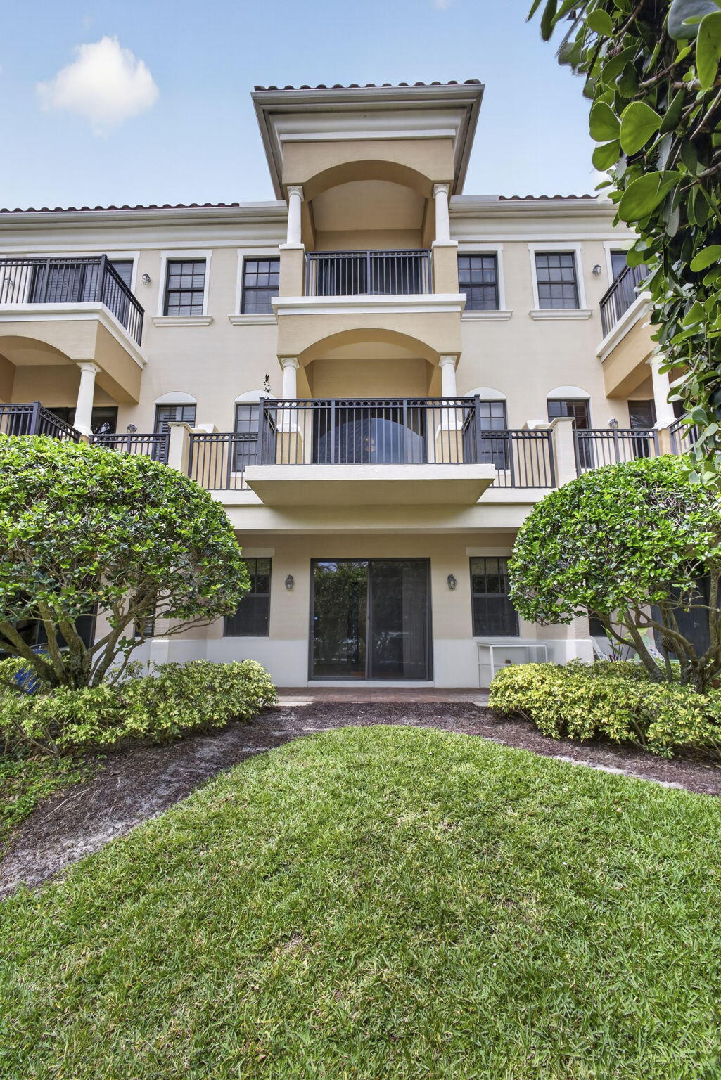 803 Del Sol Circle 803