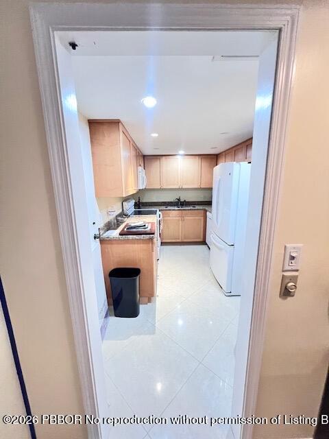 2773 S Ocean Boulevard 414
