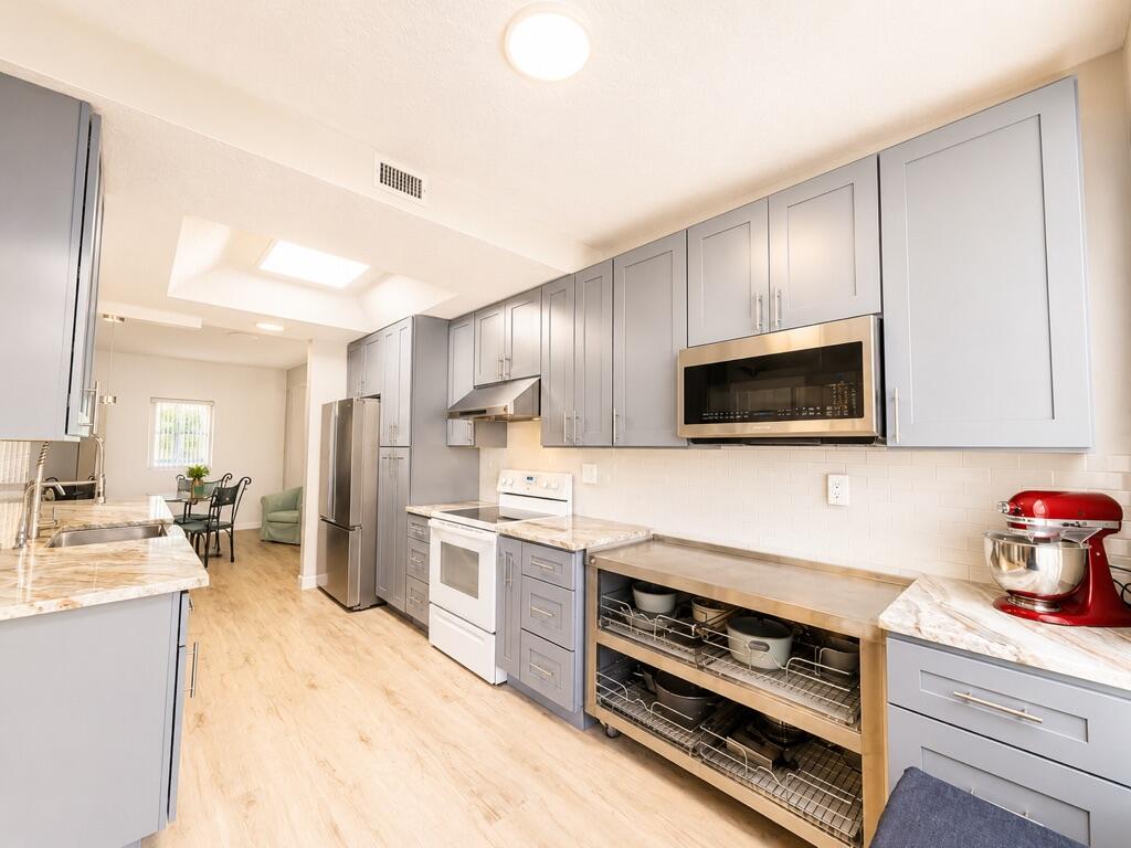 17050 Emile Street 2