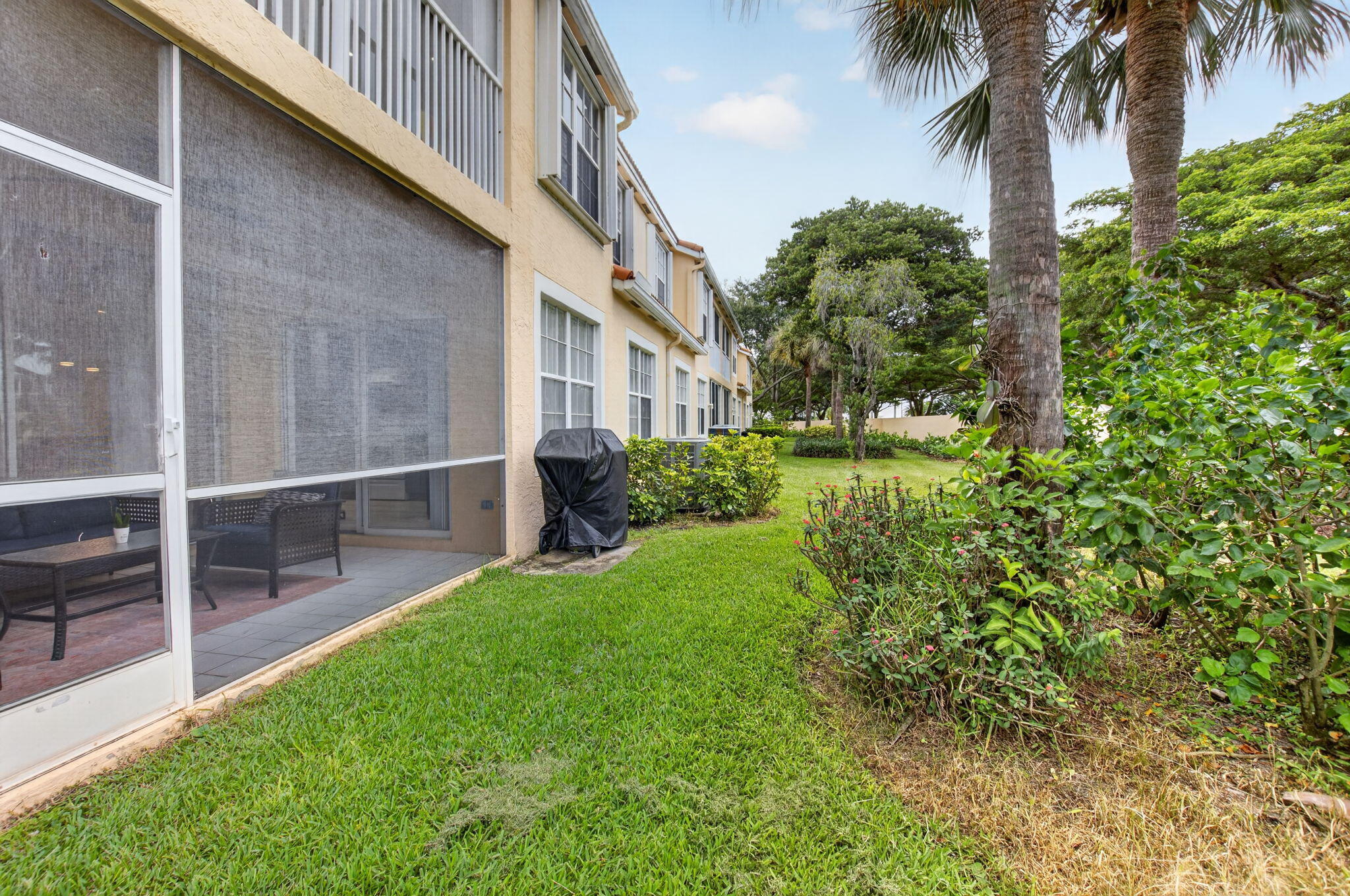 17050 EMILE Street 2