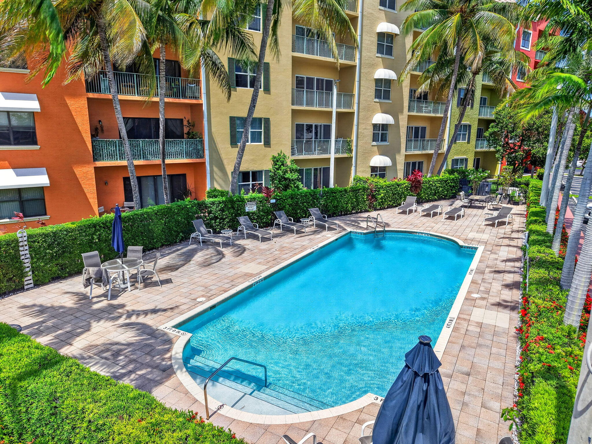 1620 Presidential Way 402