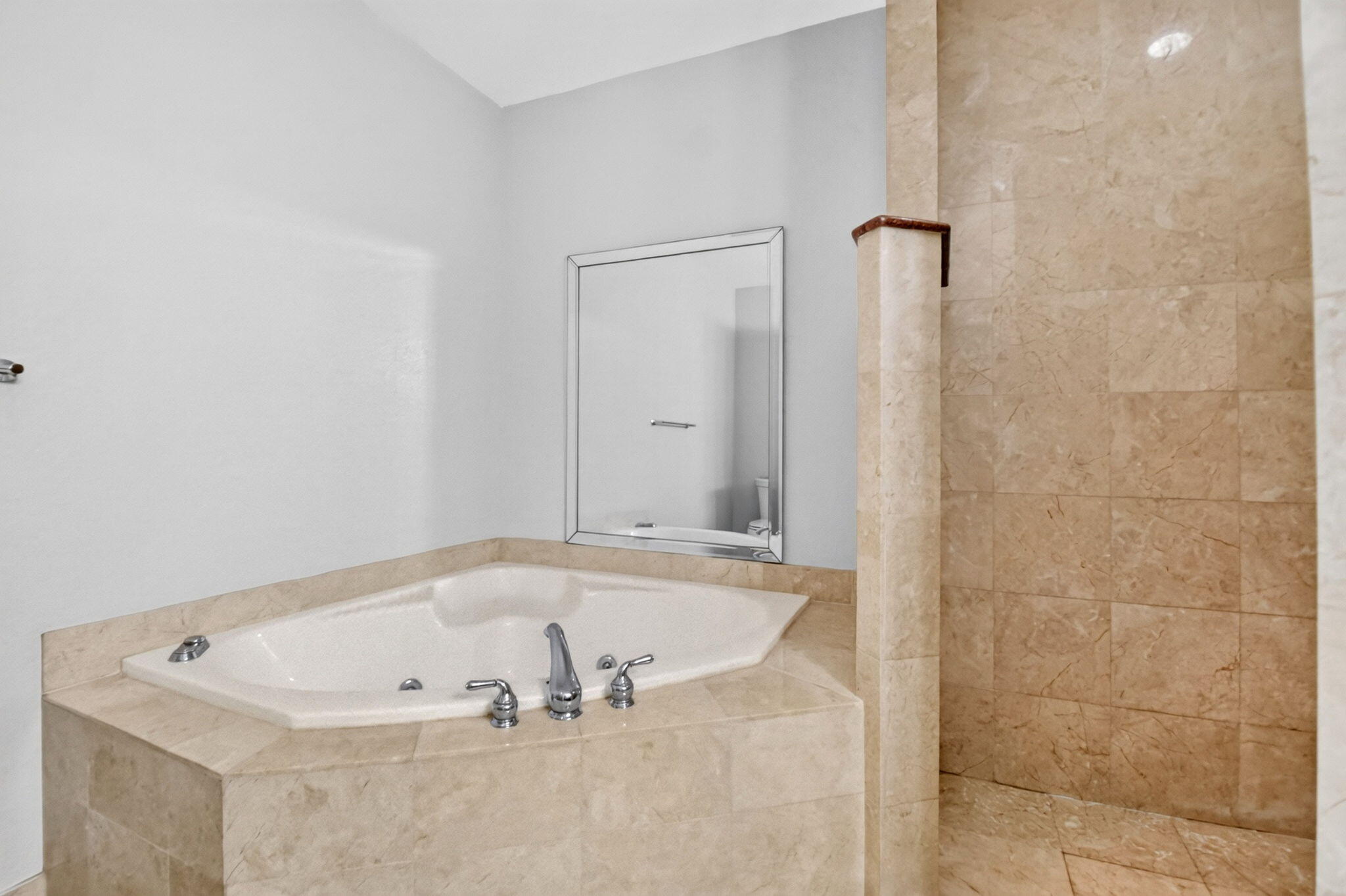 1620 Presidential Way 402