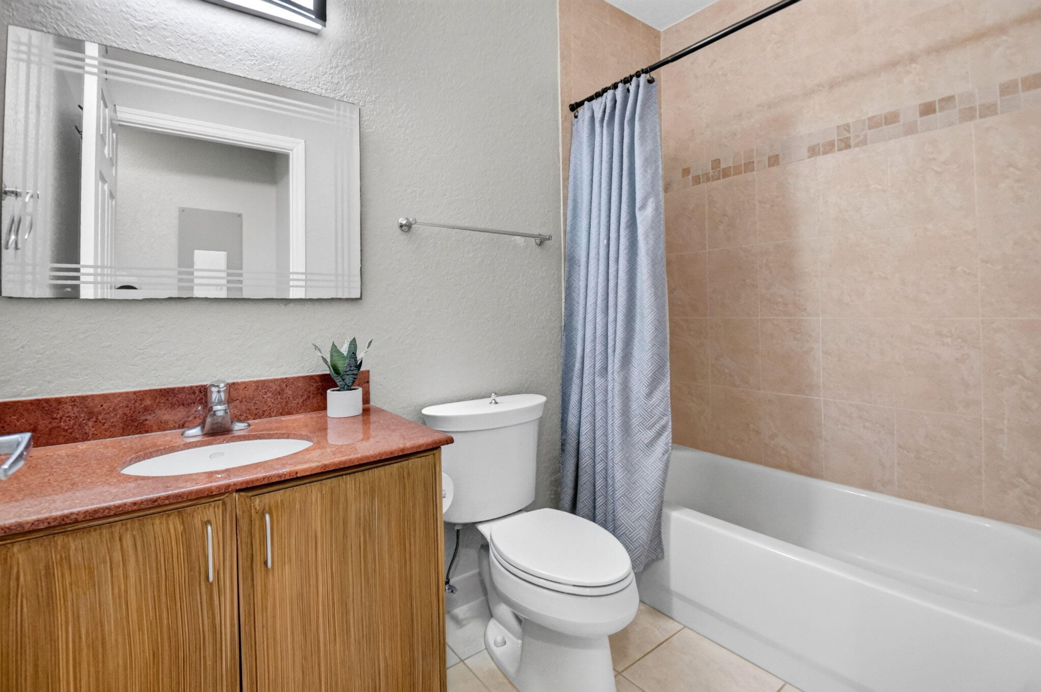 1620 Presidential Way 402