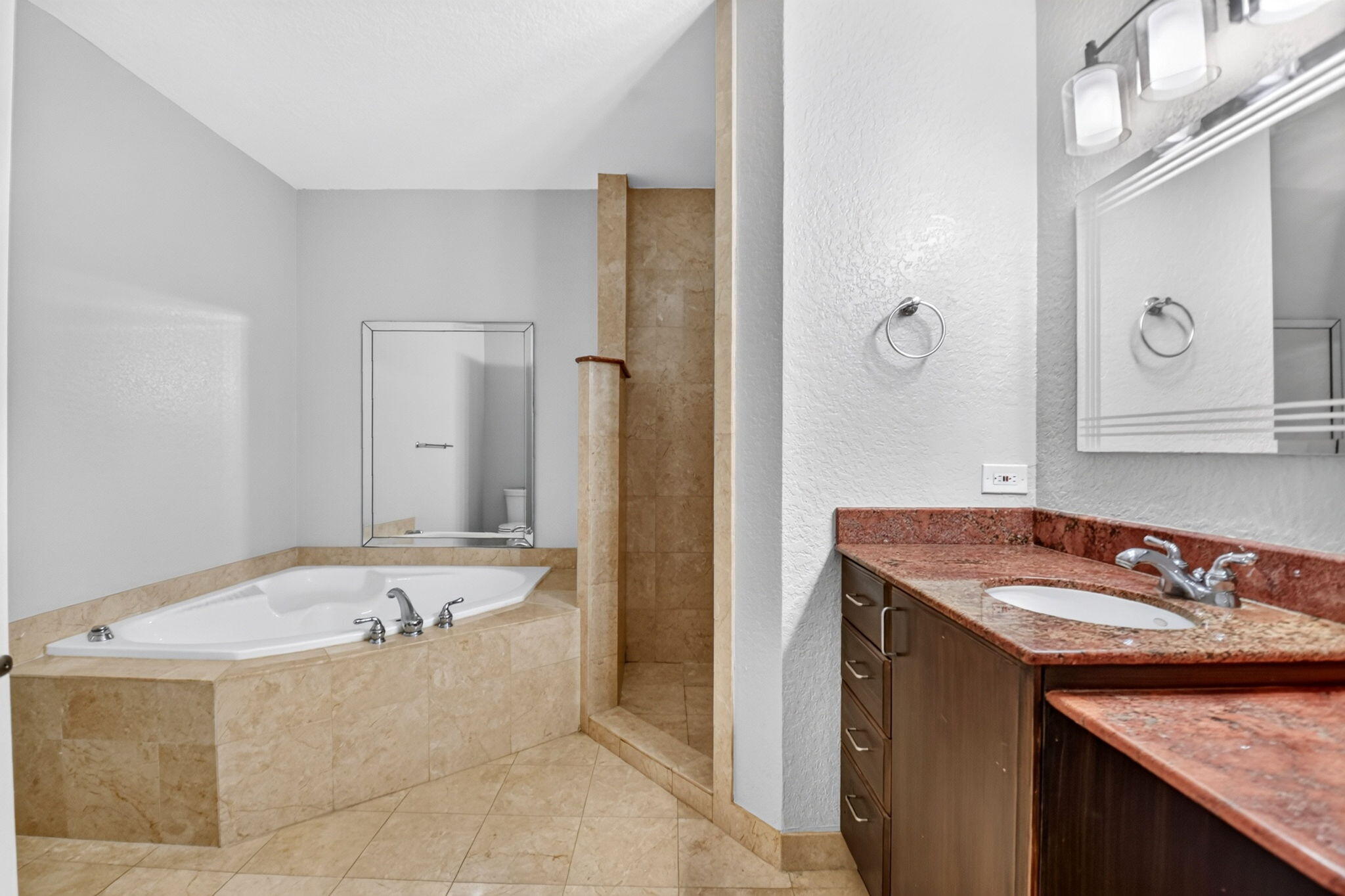 1620 Presidential Way 402