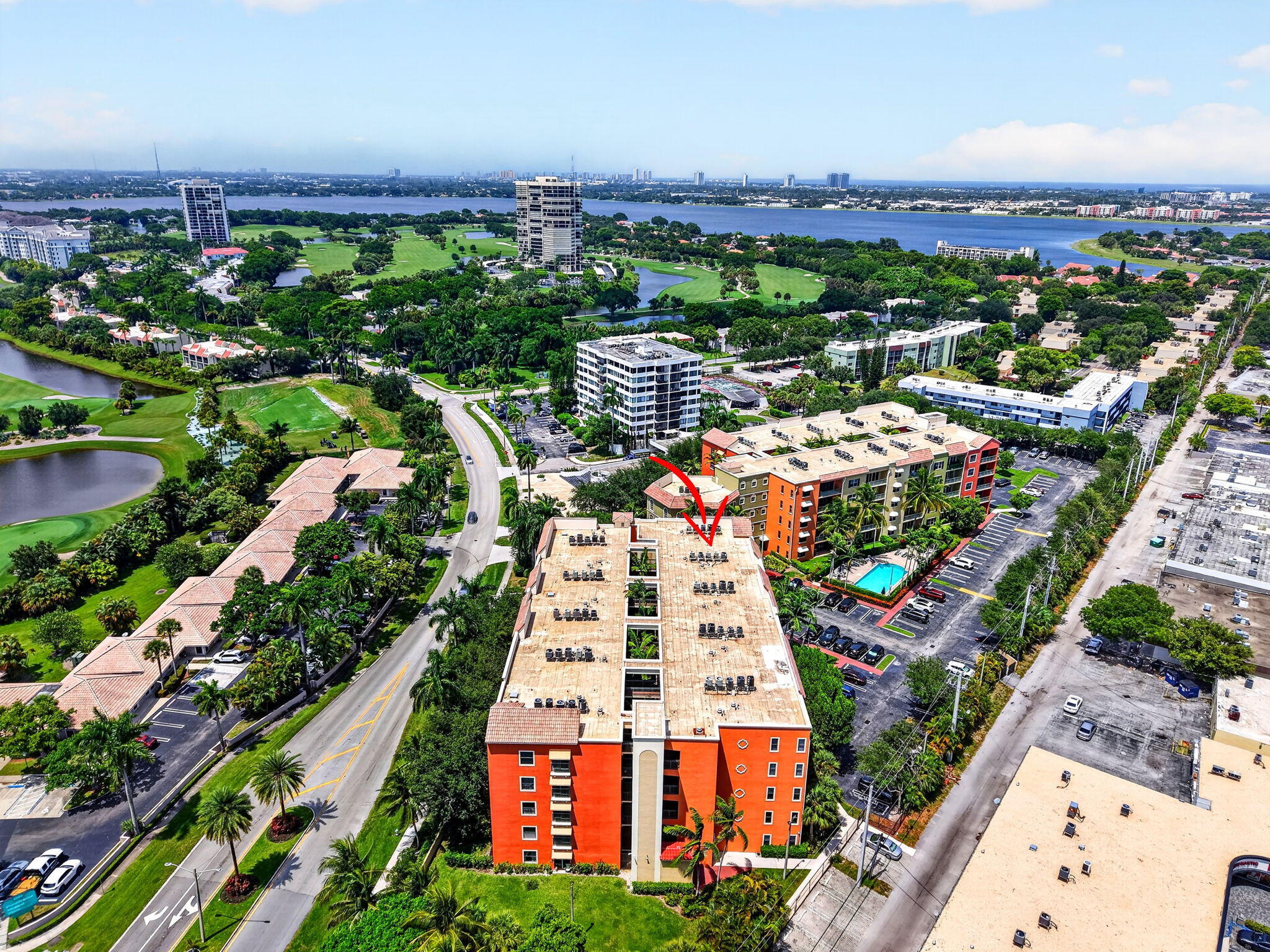 1620 Presidential Way 402