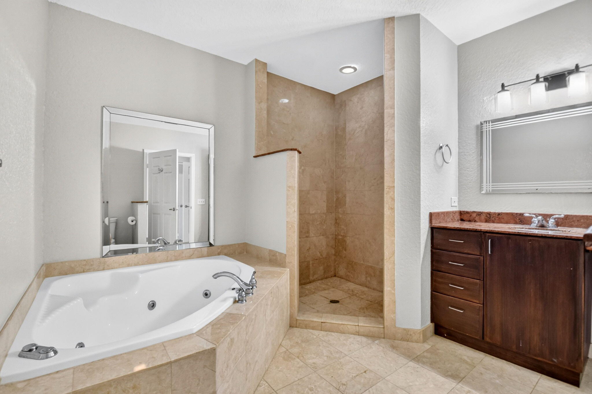 1620 Presidential Way 402