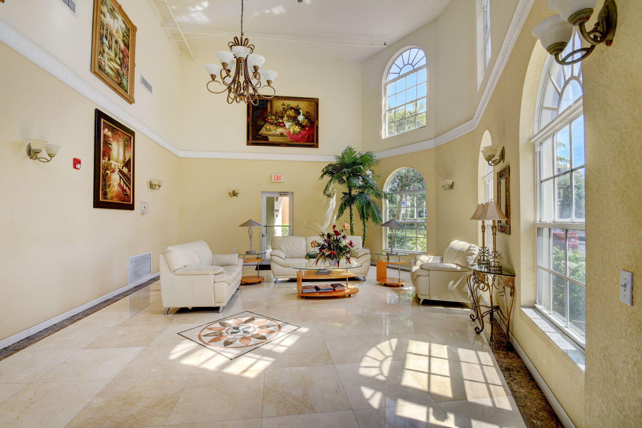 1620 Presidential Way 402