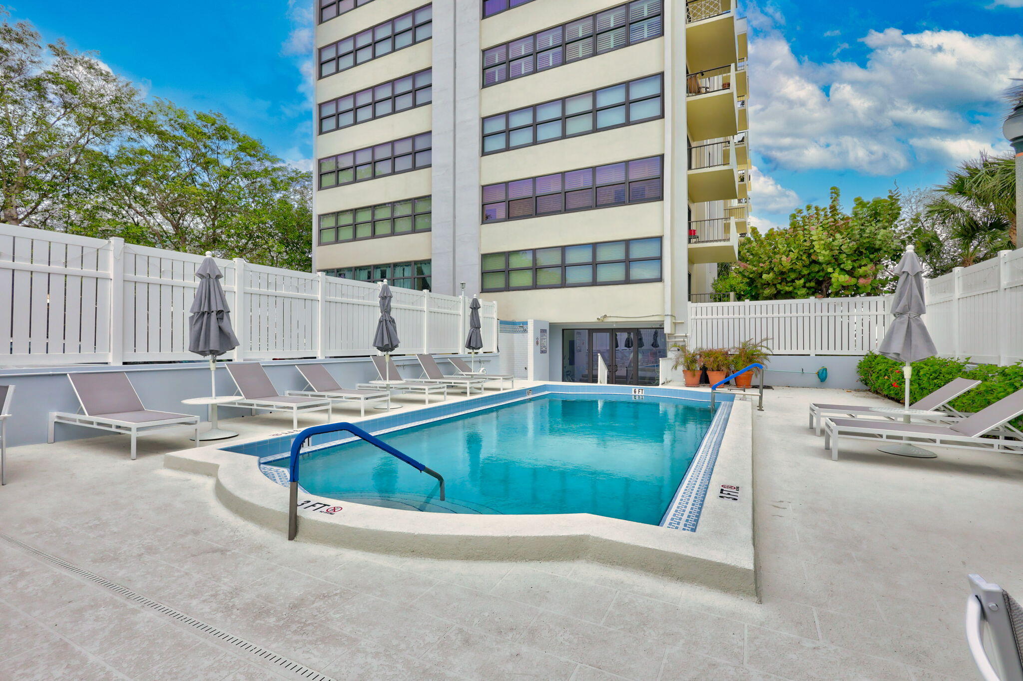 1501 S FLAGLER Drive 4B