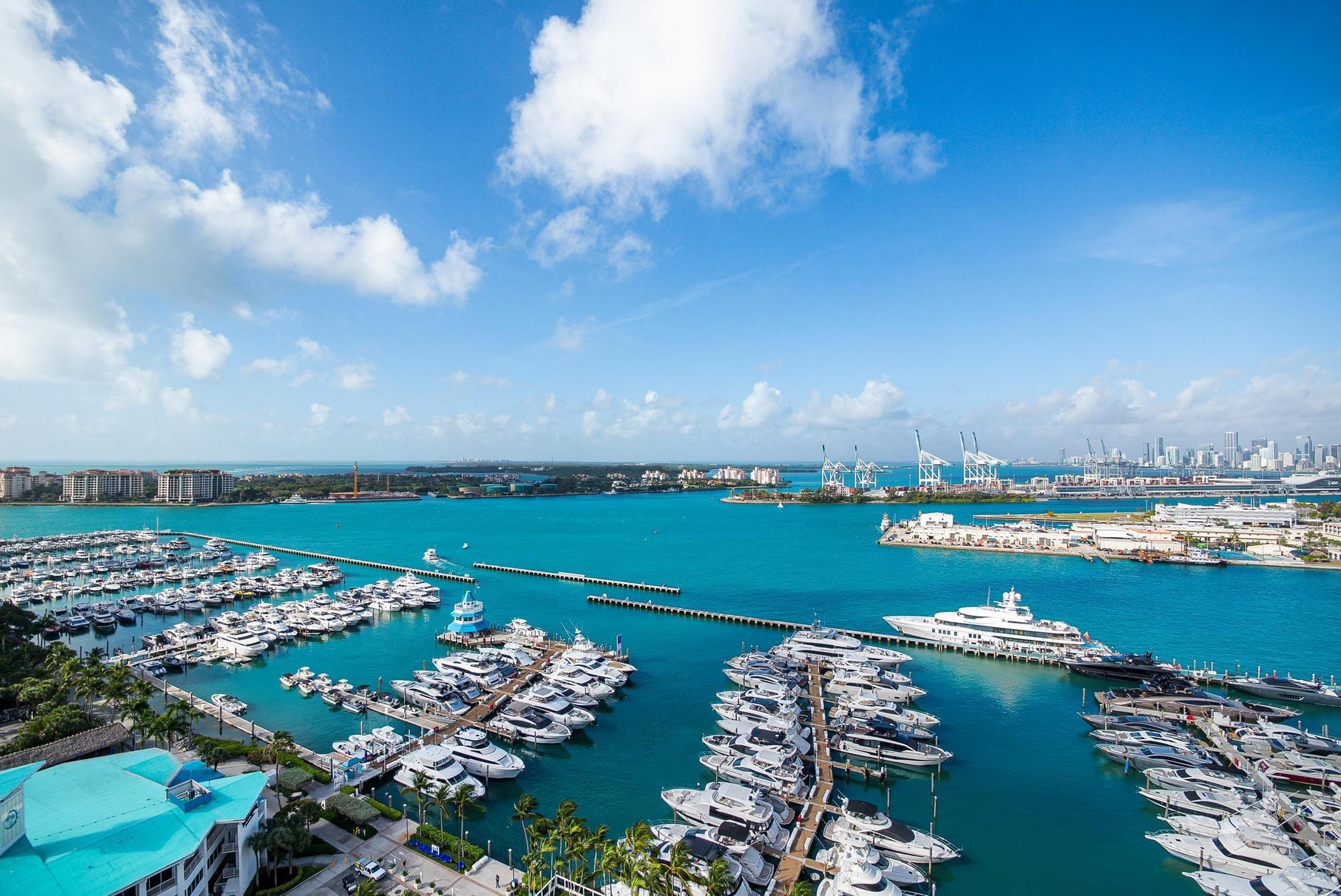 400 ALTON ROAD 2208