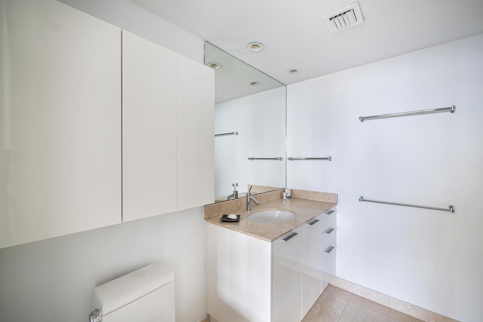 400 ALTON ROAD 2208