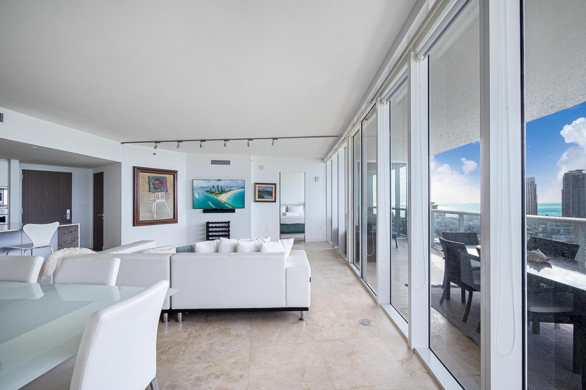400 ALTON ROAD 2208