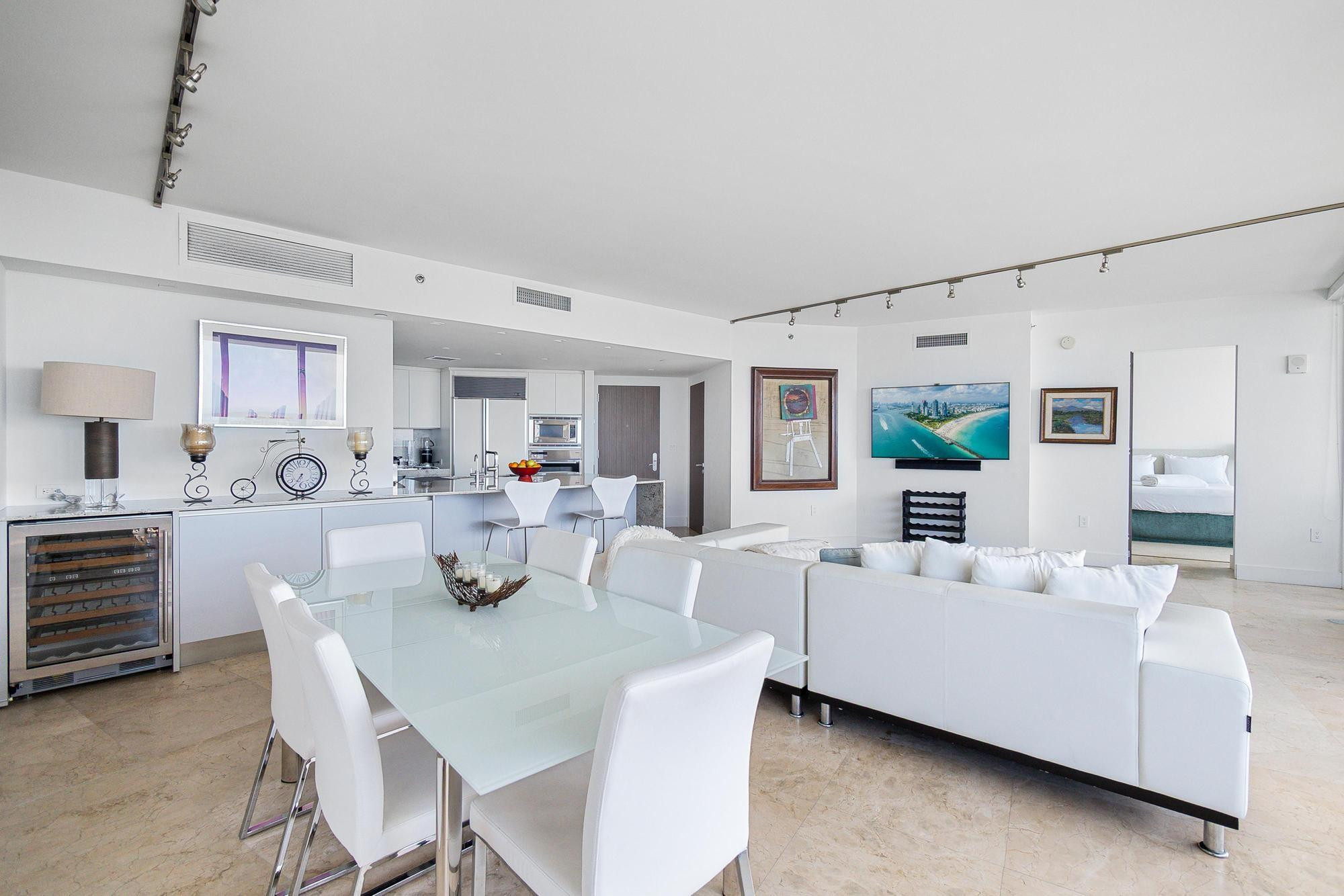 400 ALTON ROAD 2208