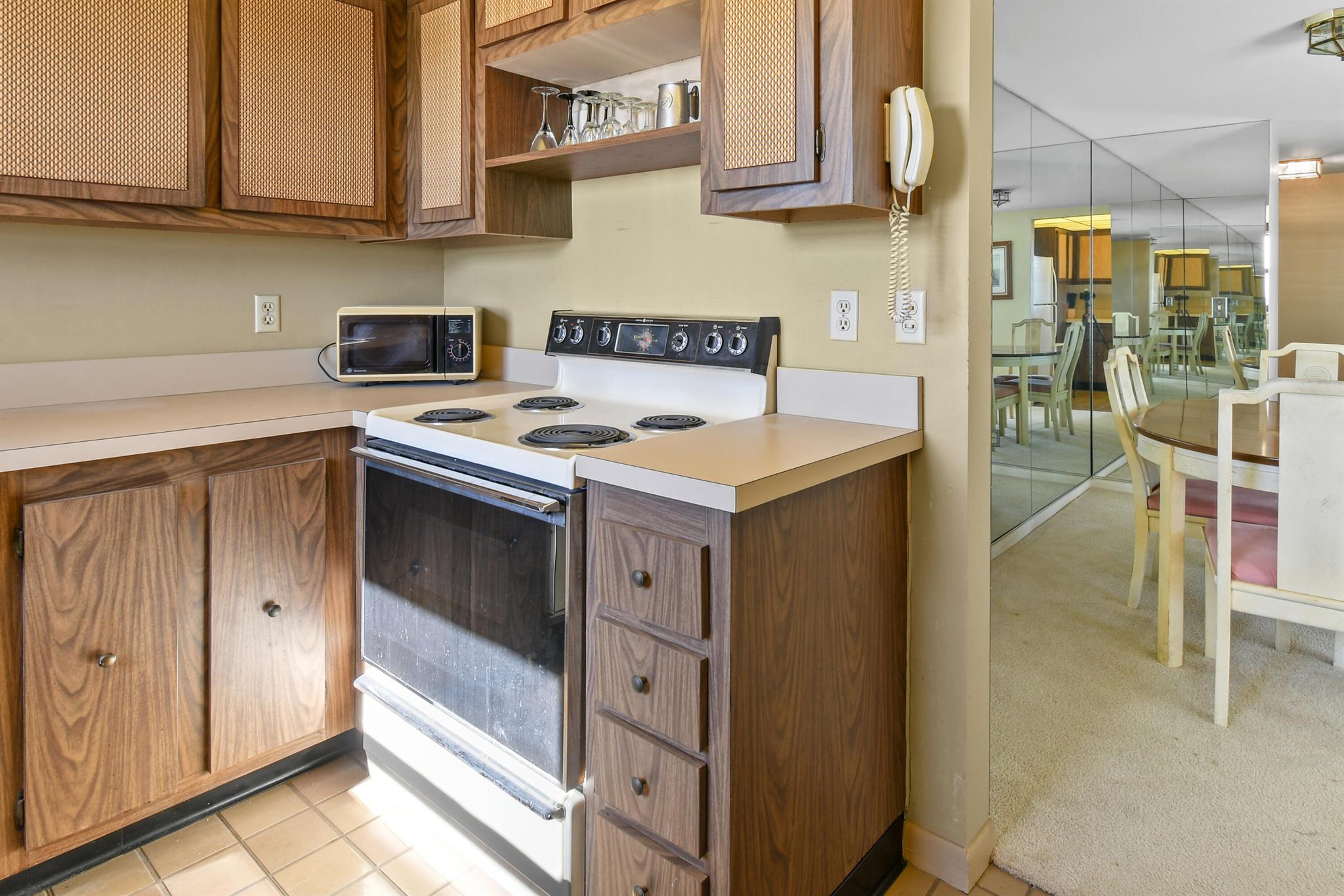 336 Golfview Road 401